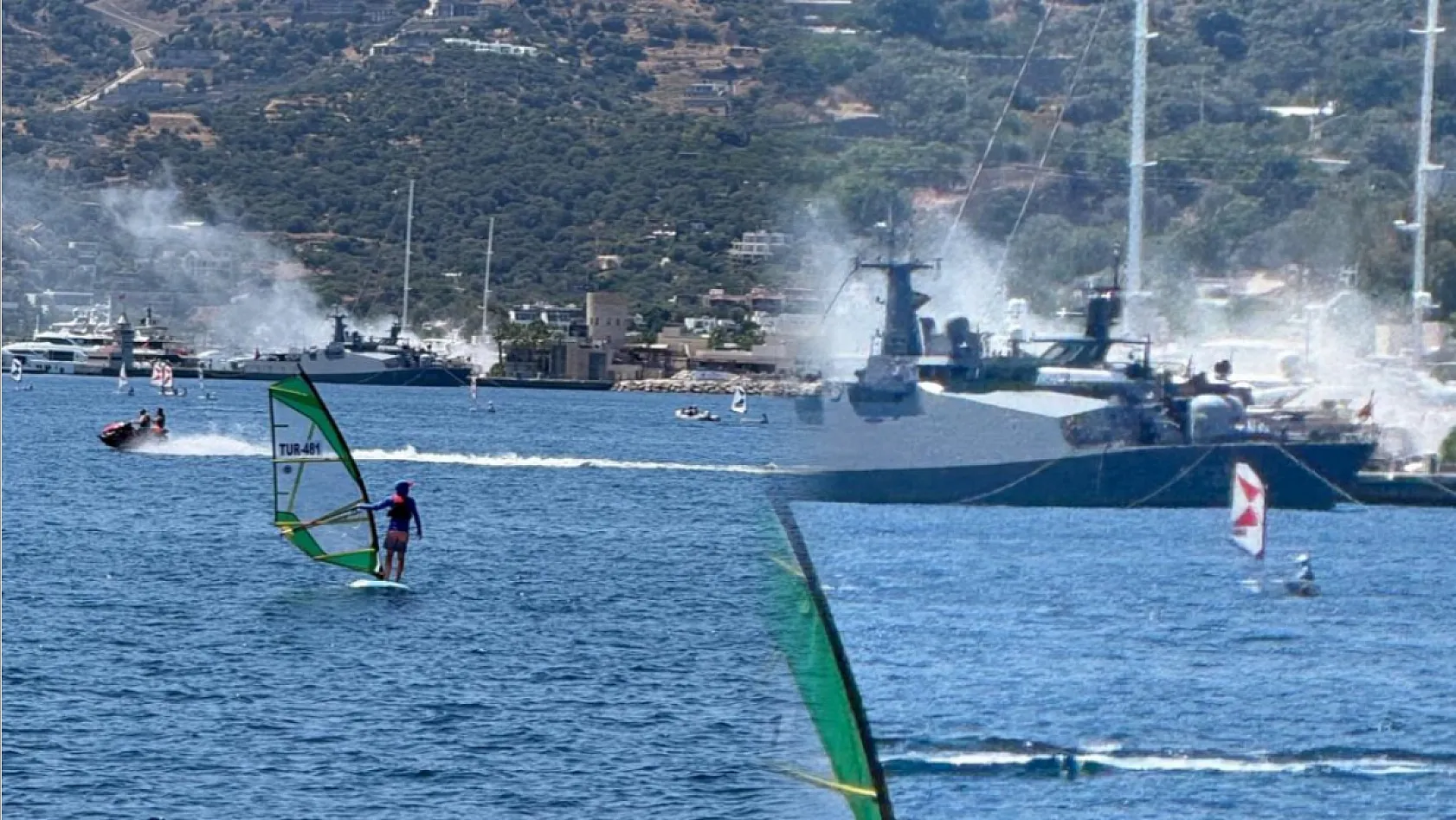 Bodrum'da Şişme Bot Rıhtıma Çarparak Patladı: 1 Yaralı