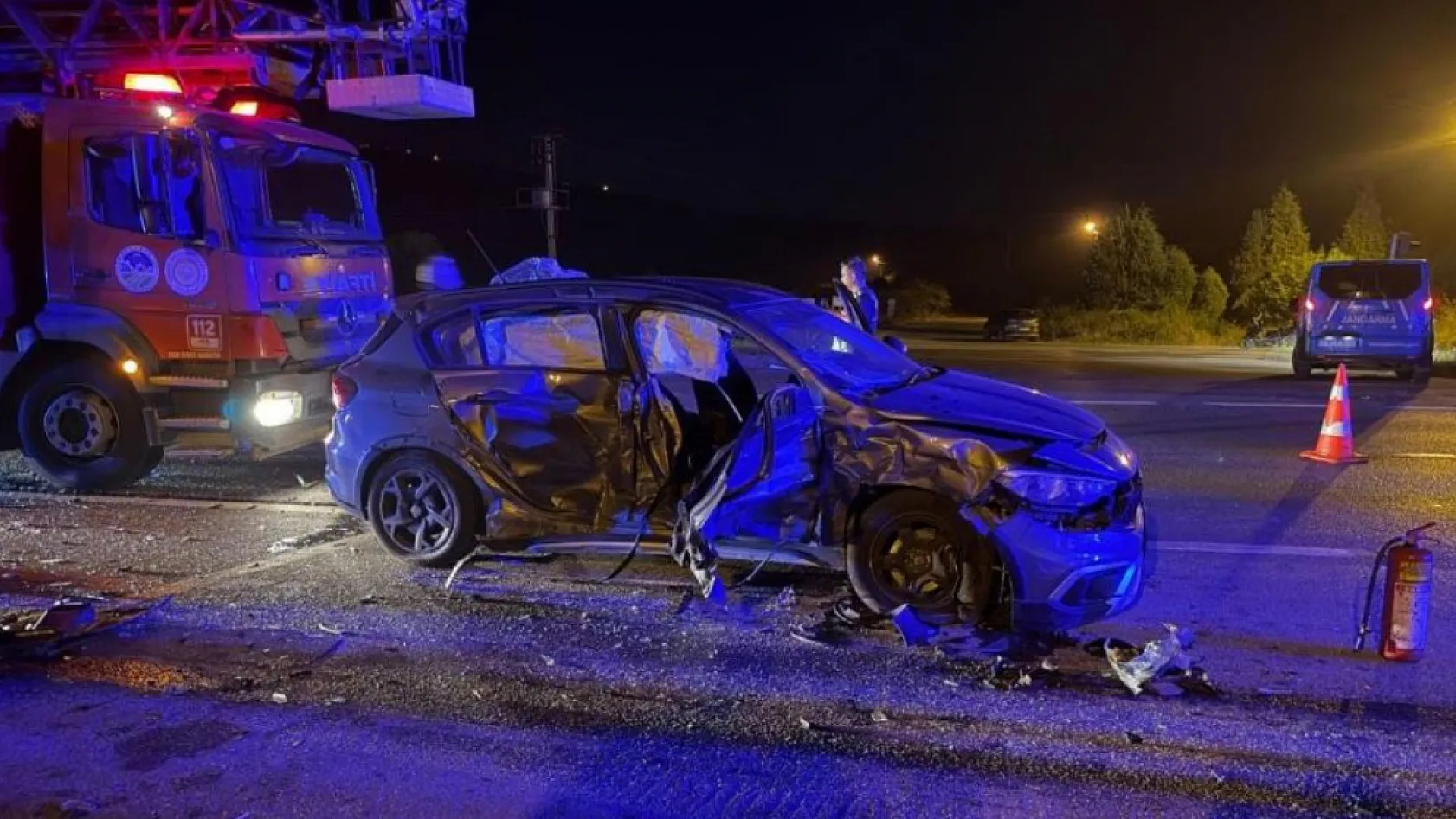 Gece Saatlerinde Trafik Kazası: 5 Kişi Yaralandı