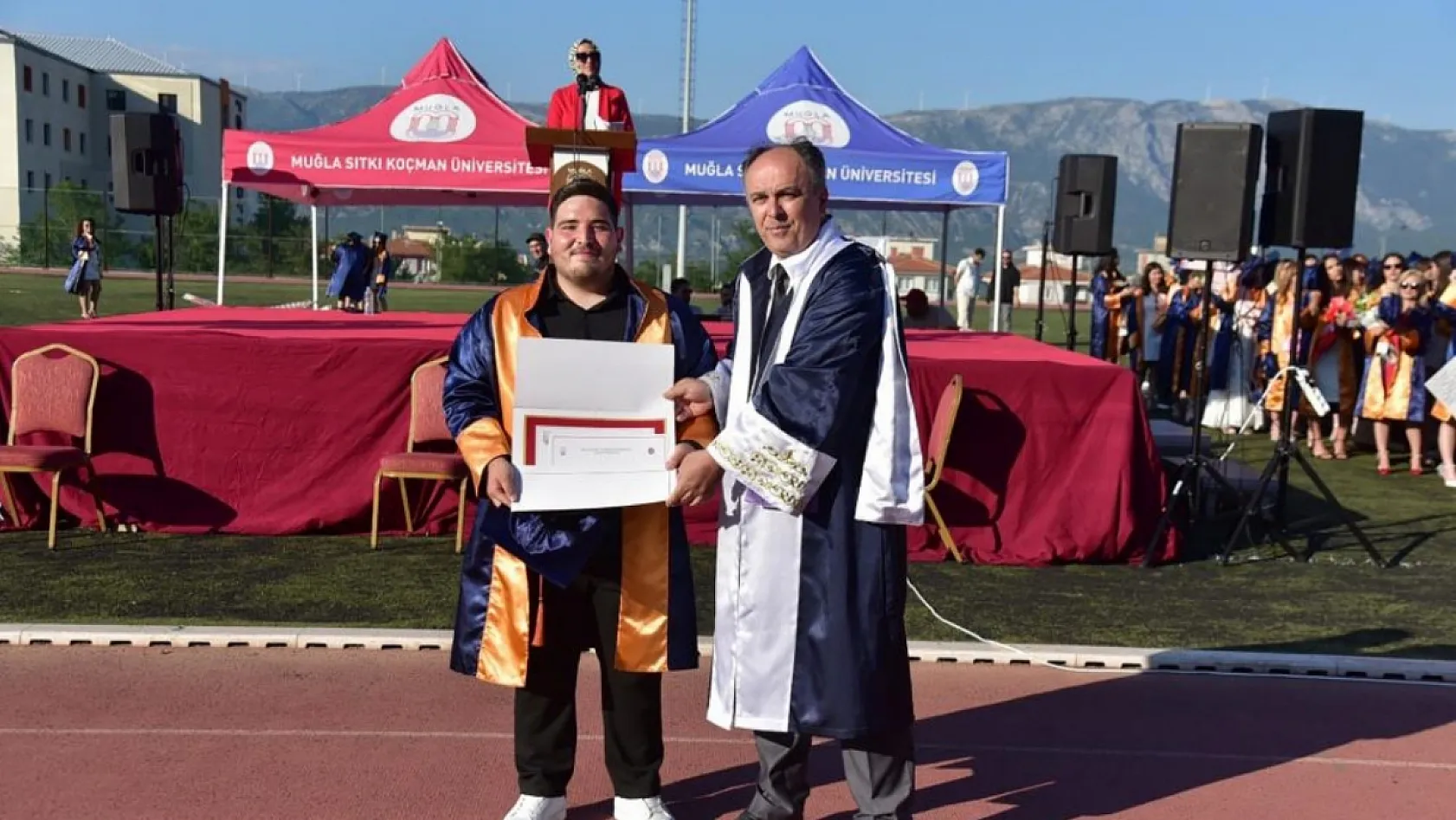 Geleceğin eğitimcileri MSKÜ'den mezun oldu