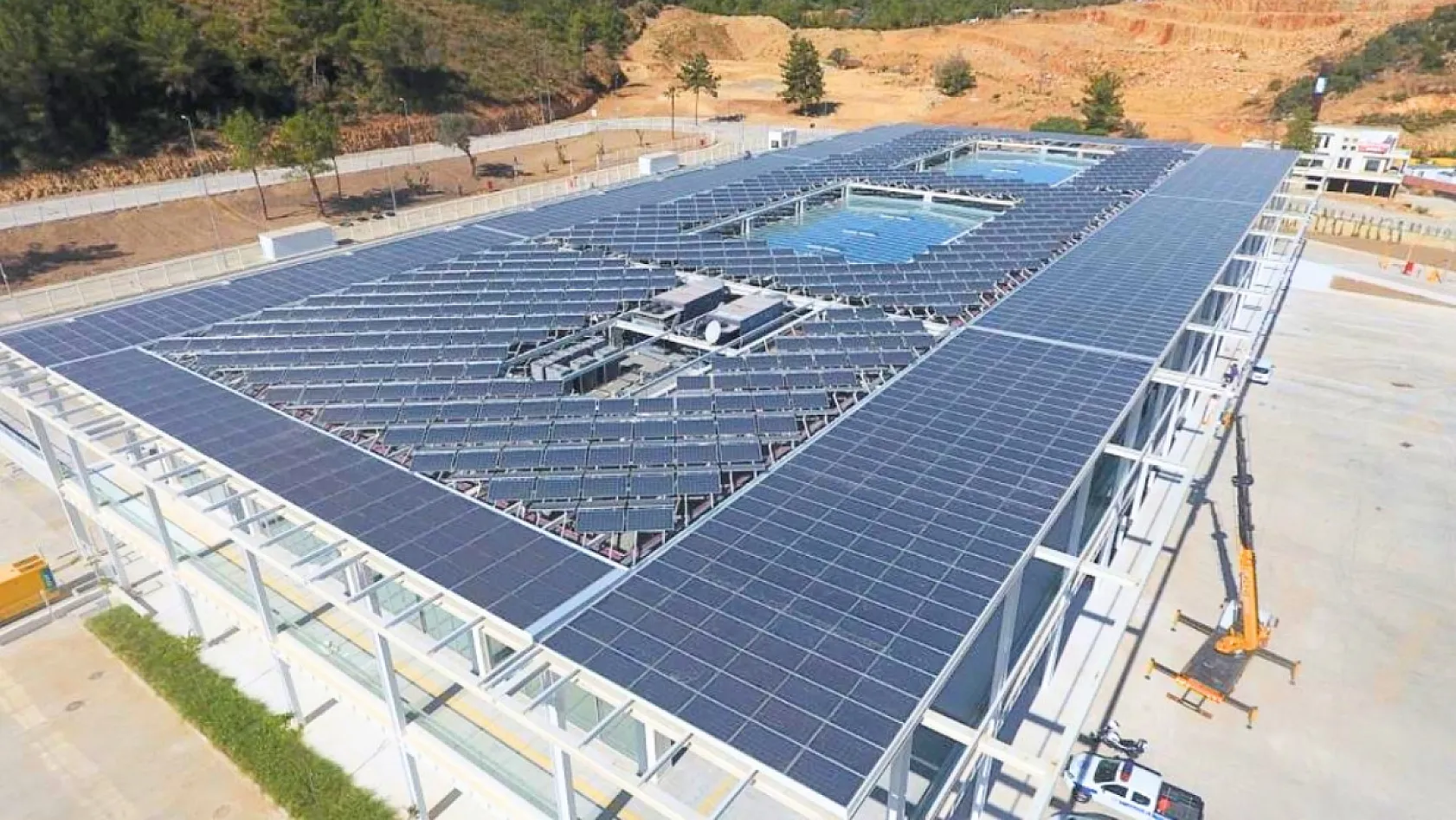 Muğla Büyükşehir, güneş enerjisinde verimi artırıyor