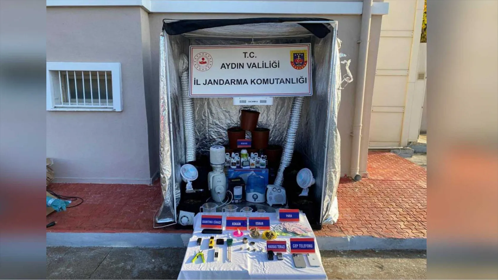 Evini uyuşturucu imalathanesine dönüştüren şüpheli yakalandı