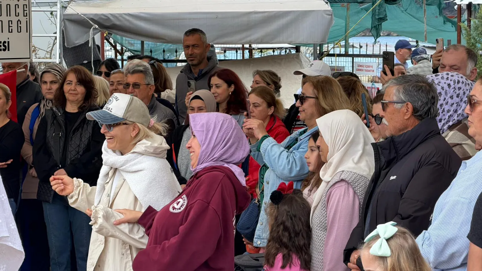 Göcek'te Halk Oyunları Gösterileri Büyük Beğeni Topladı
