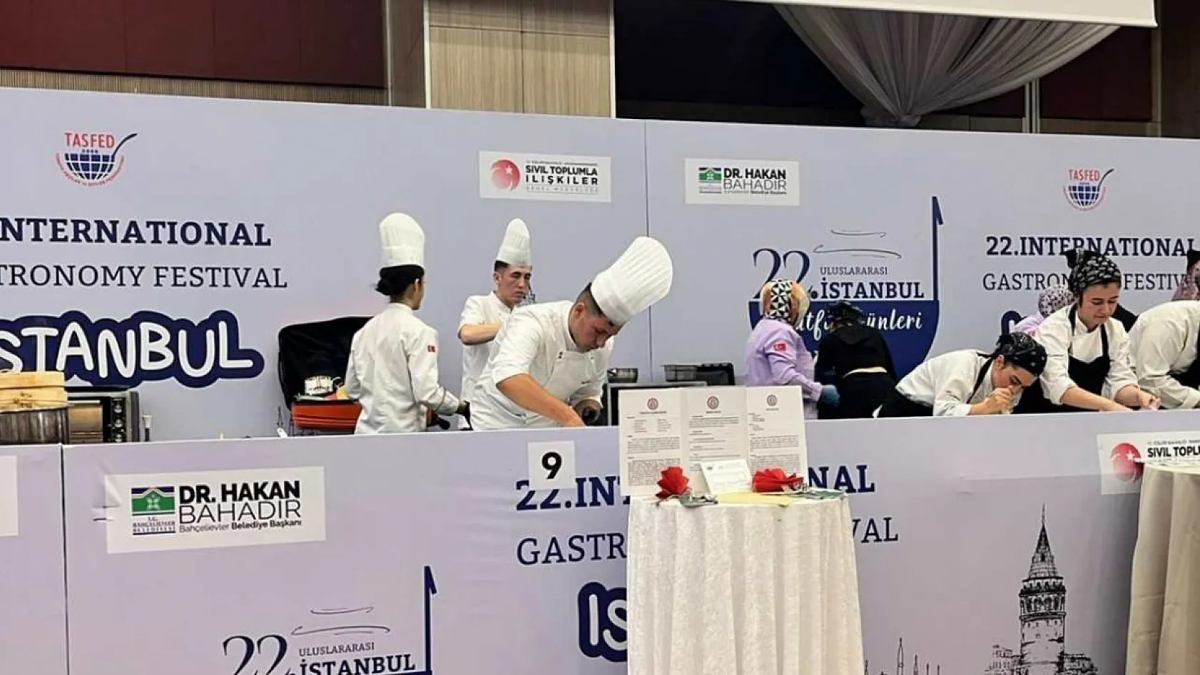 Fethiye'nin genç şefleri İstanbul'da gurur yaşattı