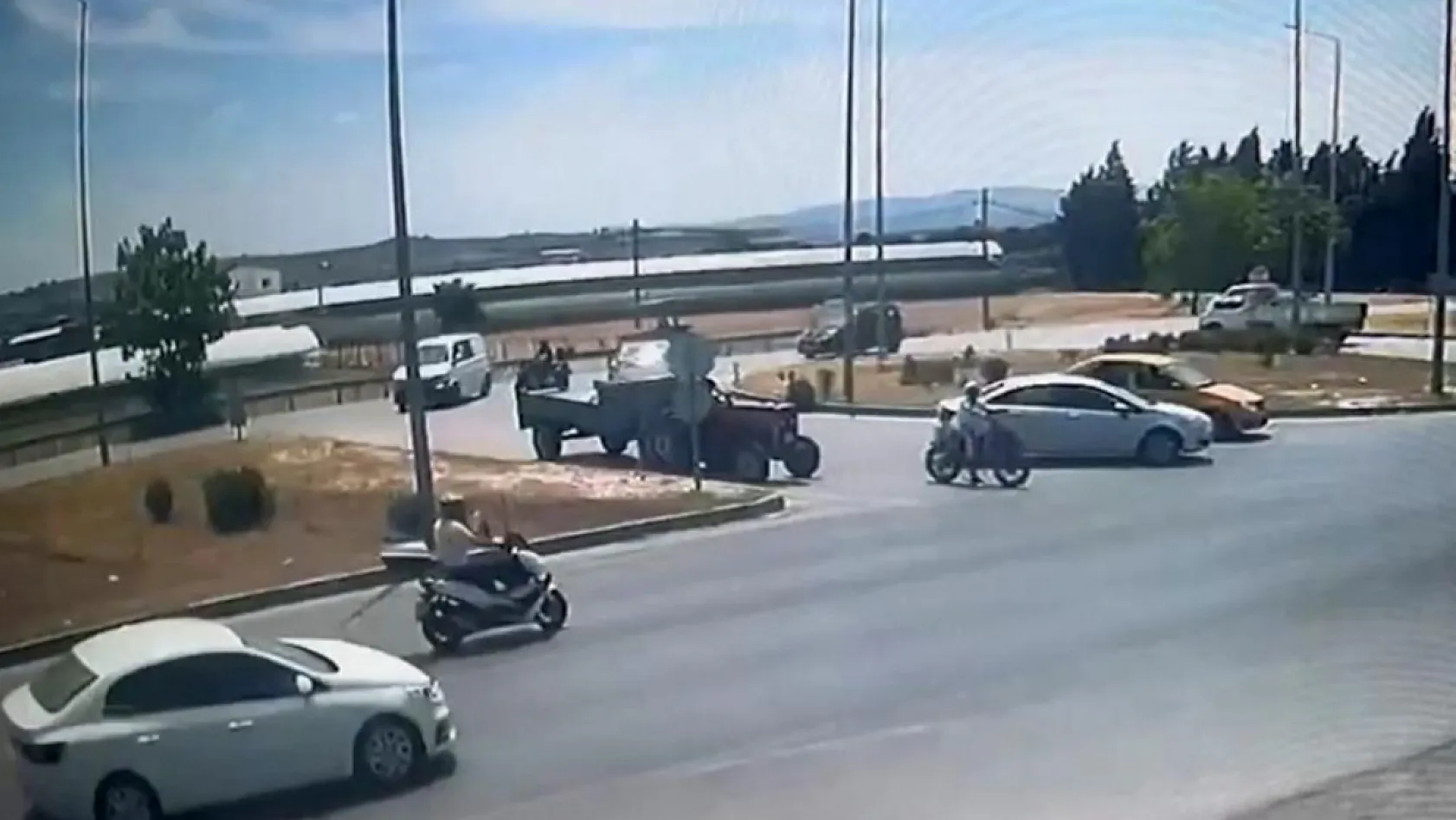 Hatalı dönüş motosiklet sürücüsünü canından ediyordu