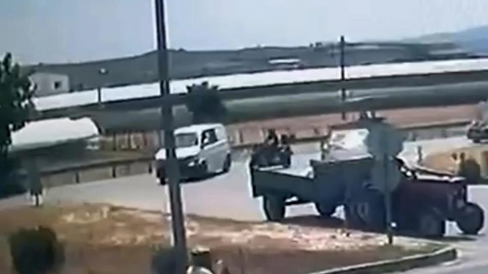 Hatalı dönüş motosiklet sürücüsünü canından ediyordu