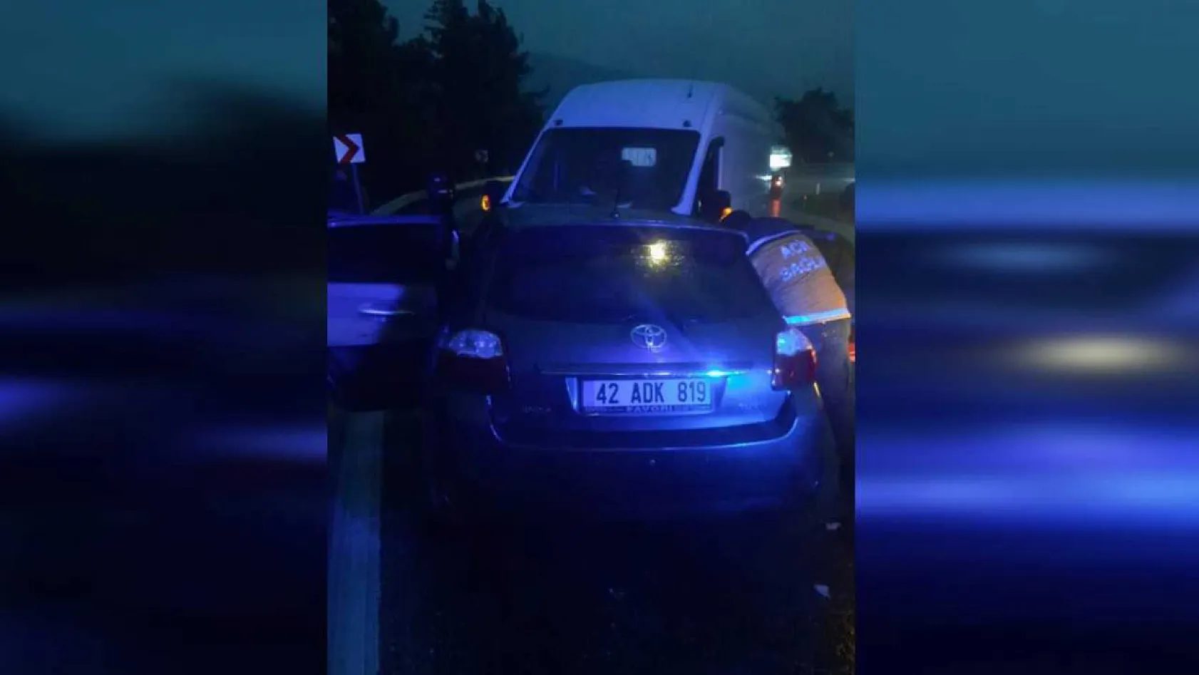 İki Araç Çarpıştı: 2'si Çocuk 5 Yaralı