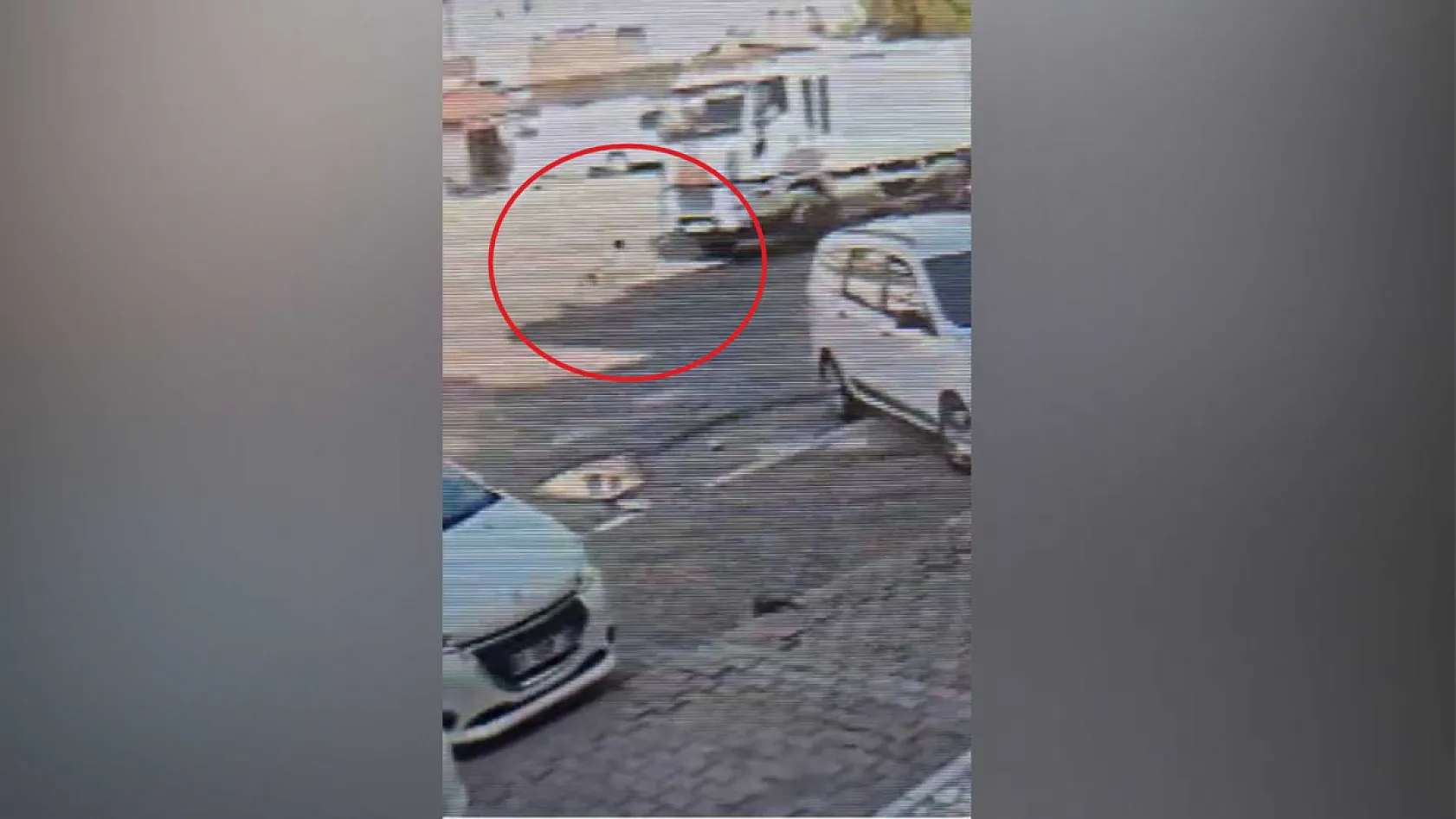 Bisikletiyle düşüp çöp kamyonunun altında kalan 11 yaşındaki çocuk hayatını kaybetti