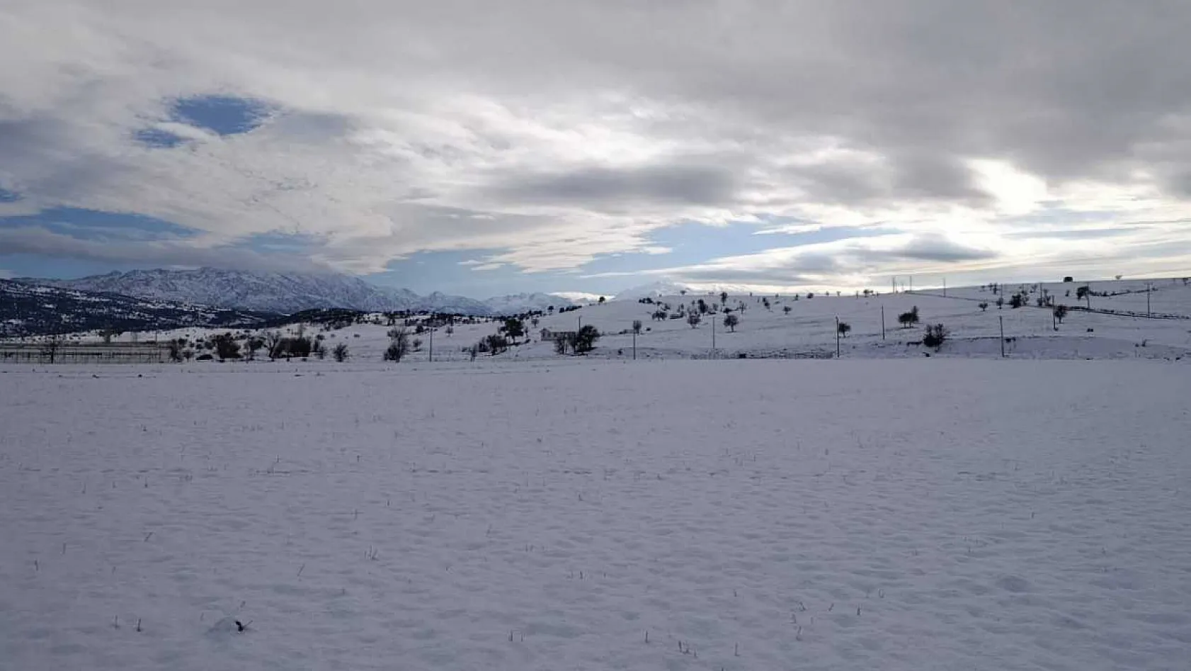 Seydikemer'de Kar Sevinci: Fethiyeliler Yayla Karaçulha'ya Akın Etti