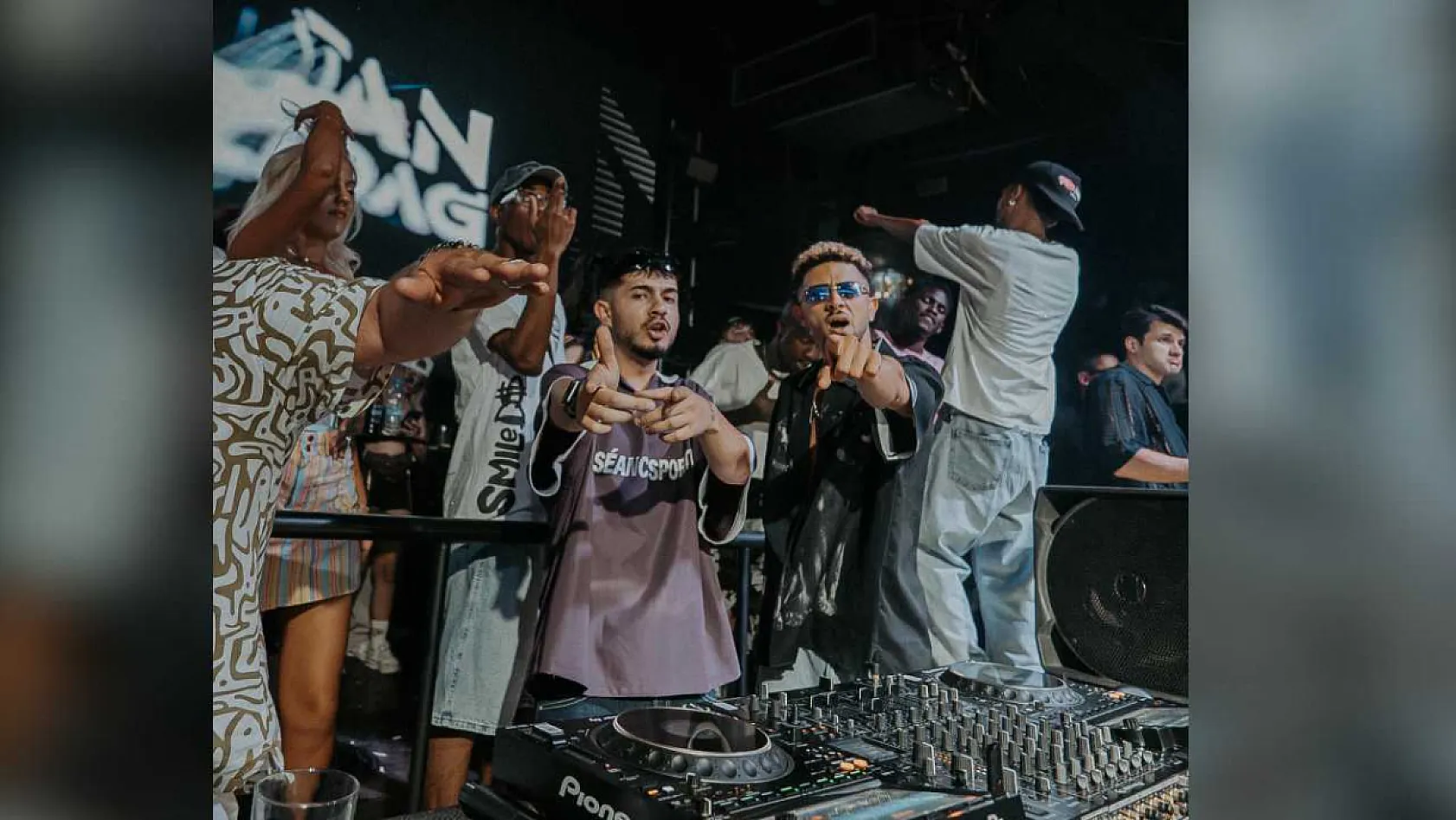 Skyfall Arena'da RNB & Afrobeats Rüzgârı