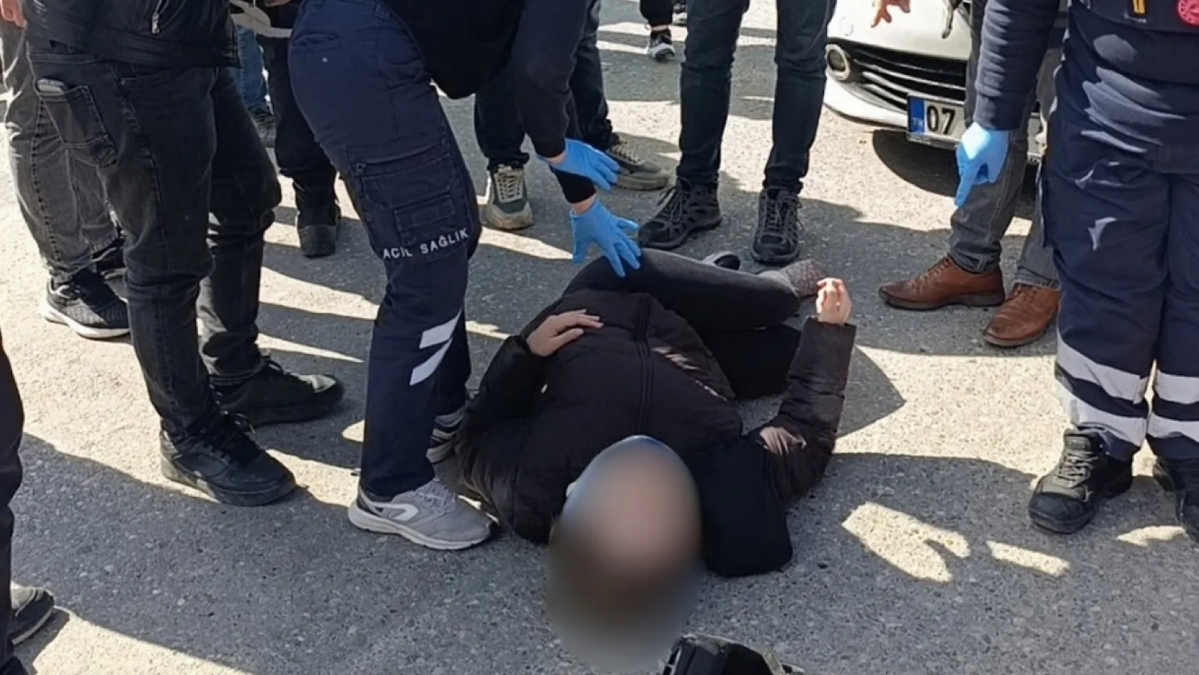 Otomobil ile motosiklet çarpıştı: 1 yaralı