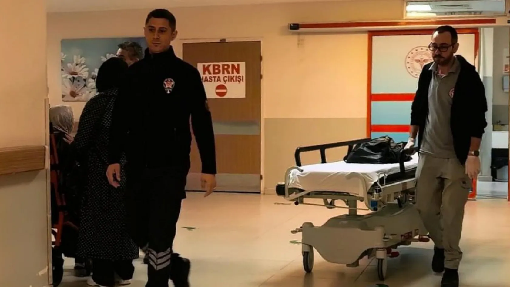 İki günlük bebek nefes borusuna süt kaçıp öldü