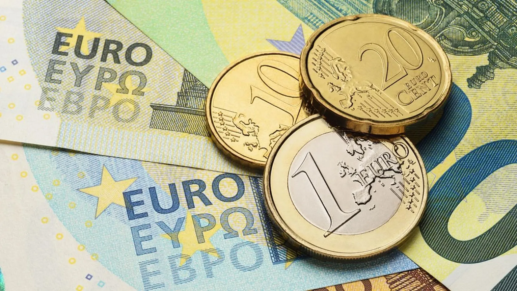 Dolar ve Euro rekorda 10 Mart Pazartesi güncel döviz fiyatları