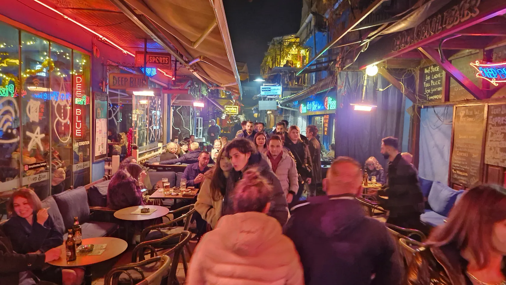 Fethiye Paspatur'da Yılbaşı Eğlencesi