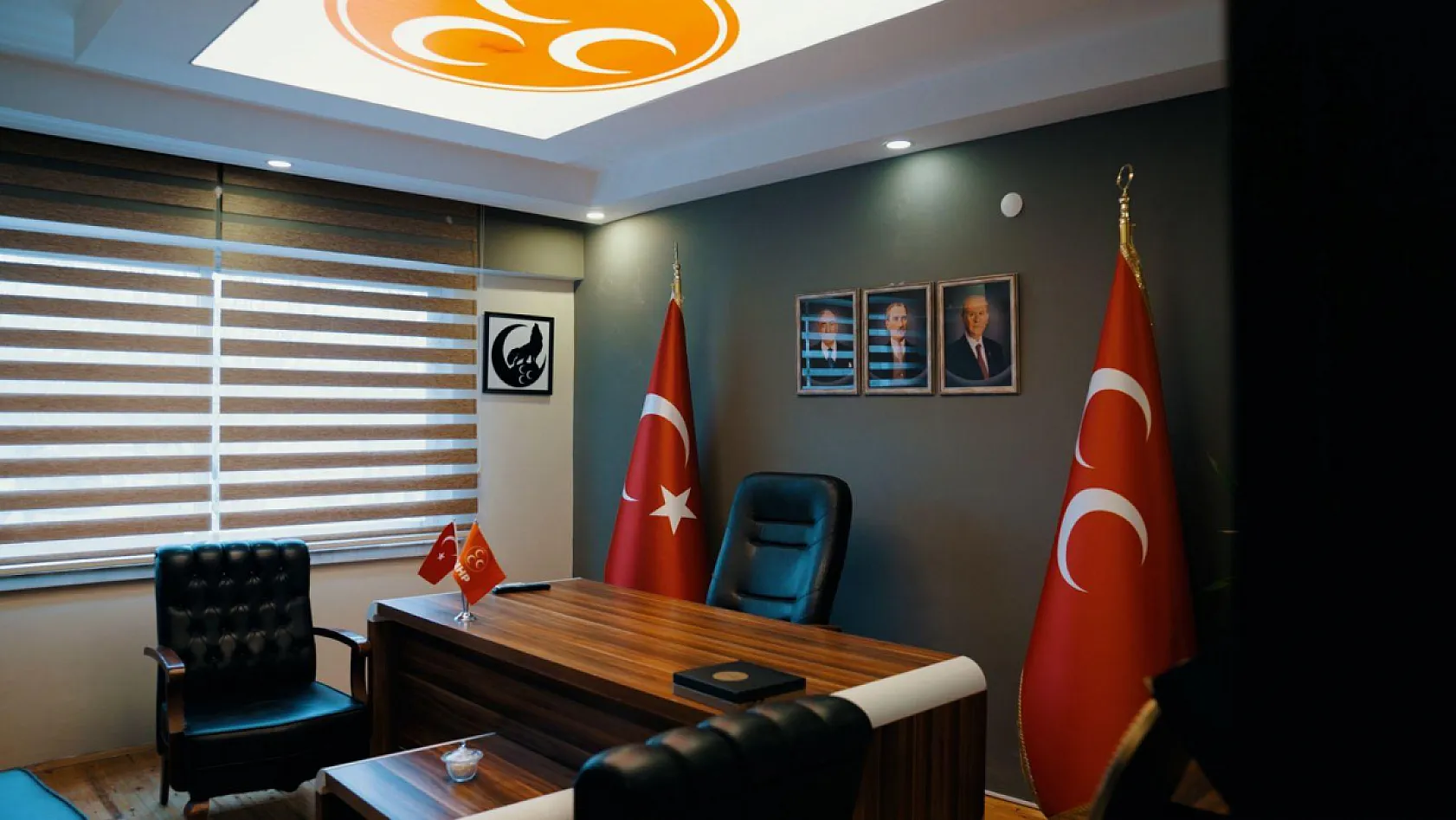 MHP Muğla İl Başkanlığı yeni hizmet binasında vatandaşları ağırlıyor