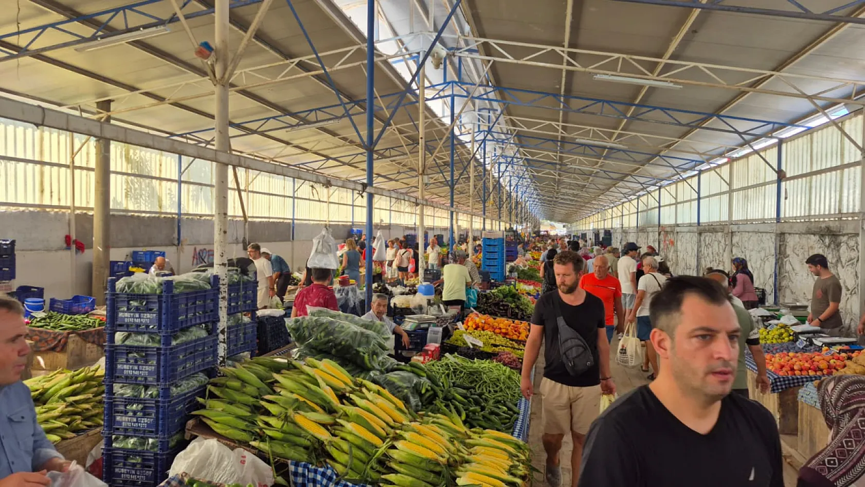 Fethiye Salı Pazarı'nda Fiyat Tartışması