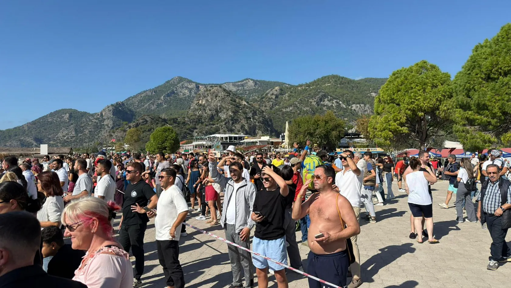 Fethiye'de Nefes Kesen F-16 Gösterisi