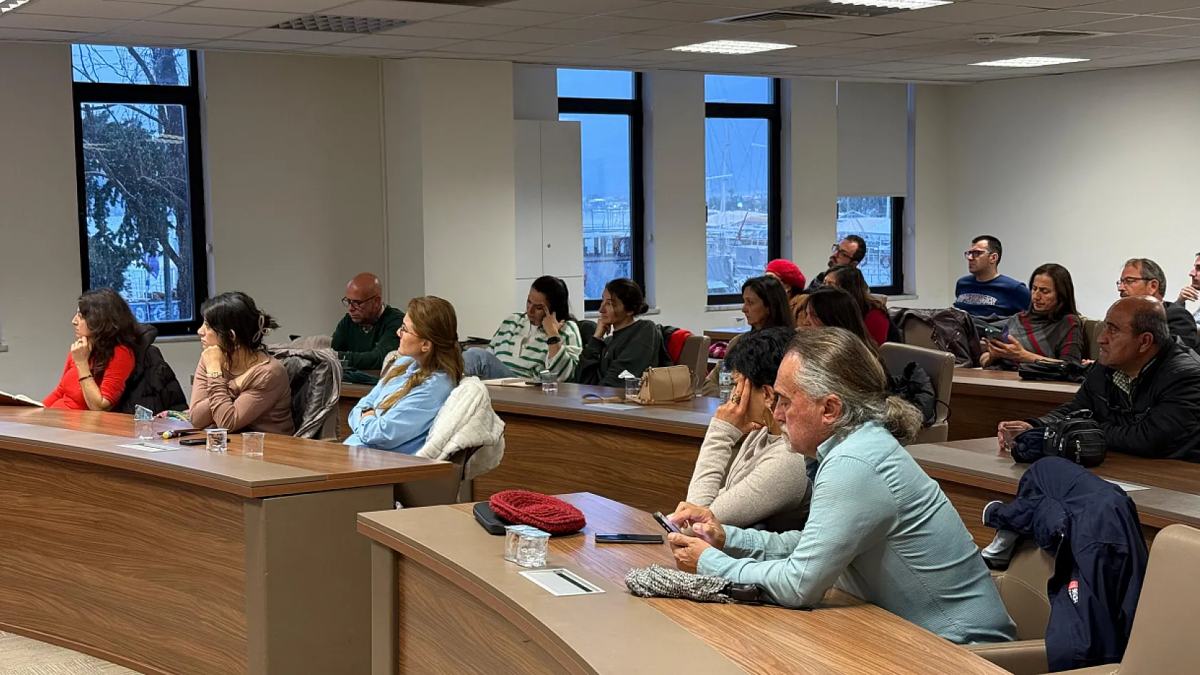 Fethiye'de Motosiklet Sürücülerine Temel Meteoroloji Okuryazarlığı Eğitimi
