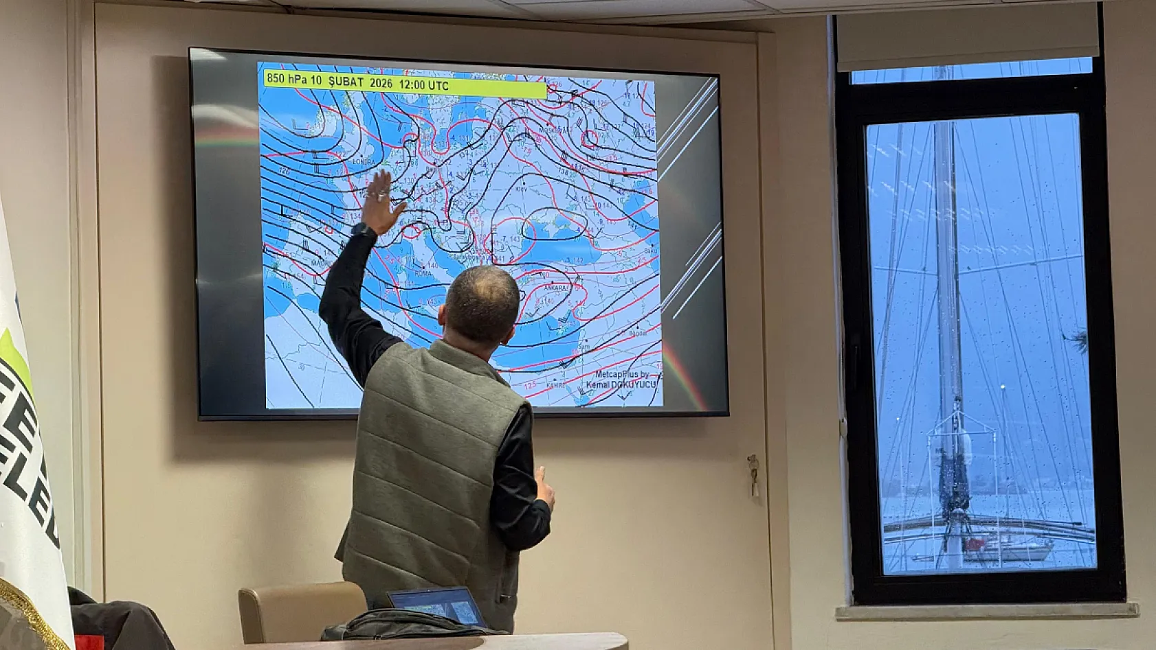 Fethiye'de Motosiklet Sürücülerine Temel Meteoroloji Okuryazarlığı Eğitimi