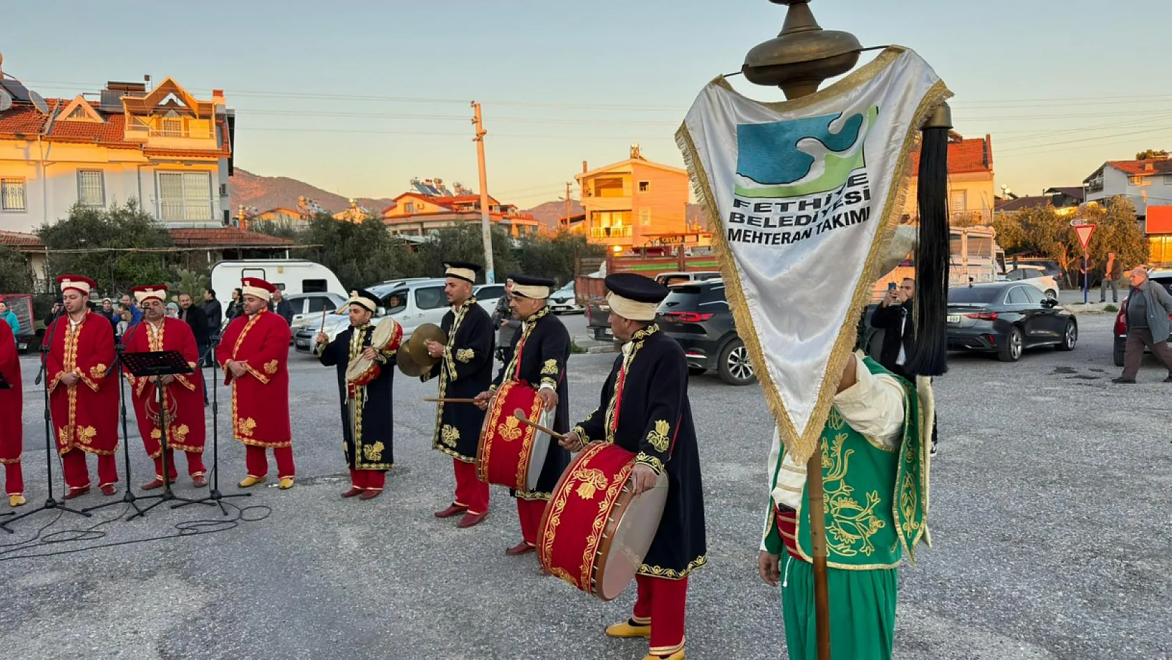 Fethiye'de Ramazan Sofrası Kuruldu: Belediye 30 Gün İftar Programı Düzenleyecek