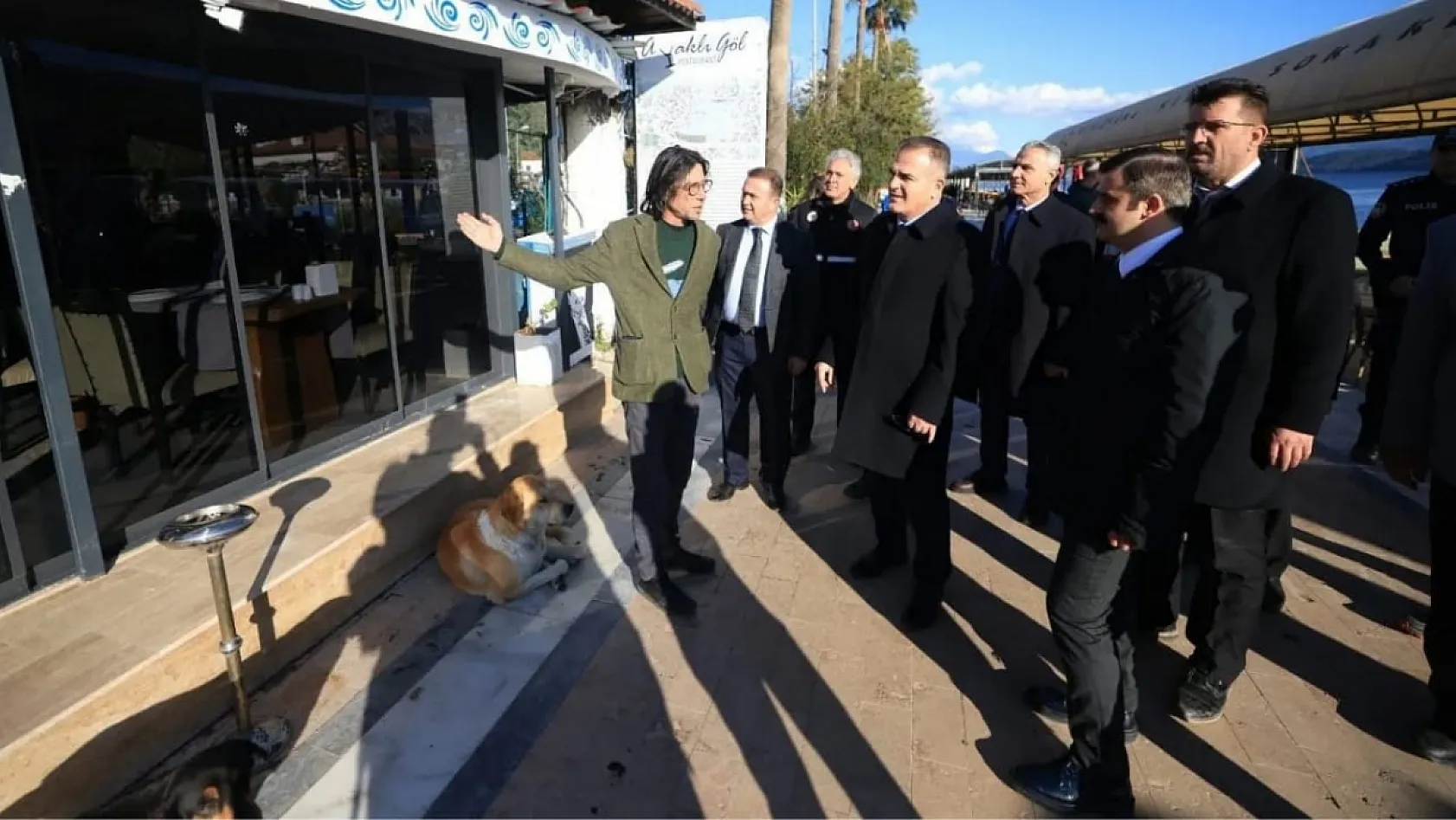 Muğla Valisi Akbıyık, Köyceğiz'de yağışlardan zarar gören esnafı ziyaret etti