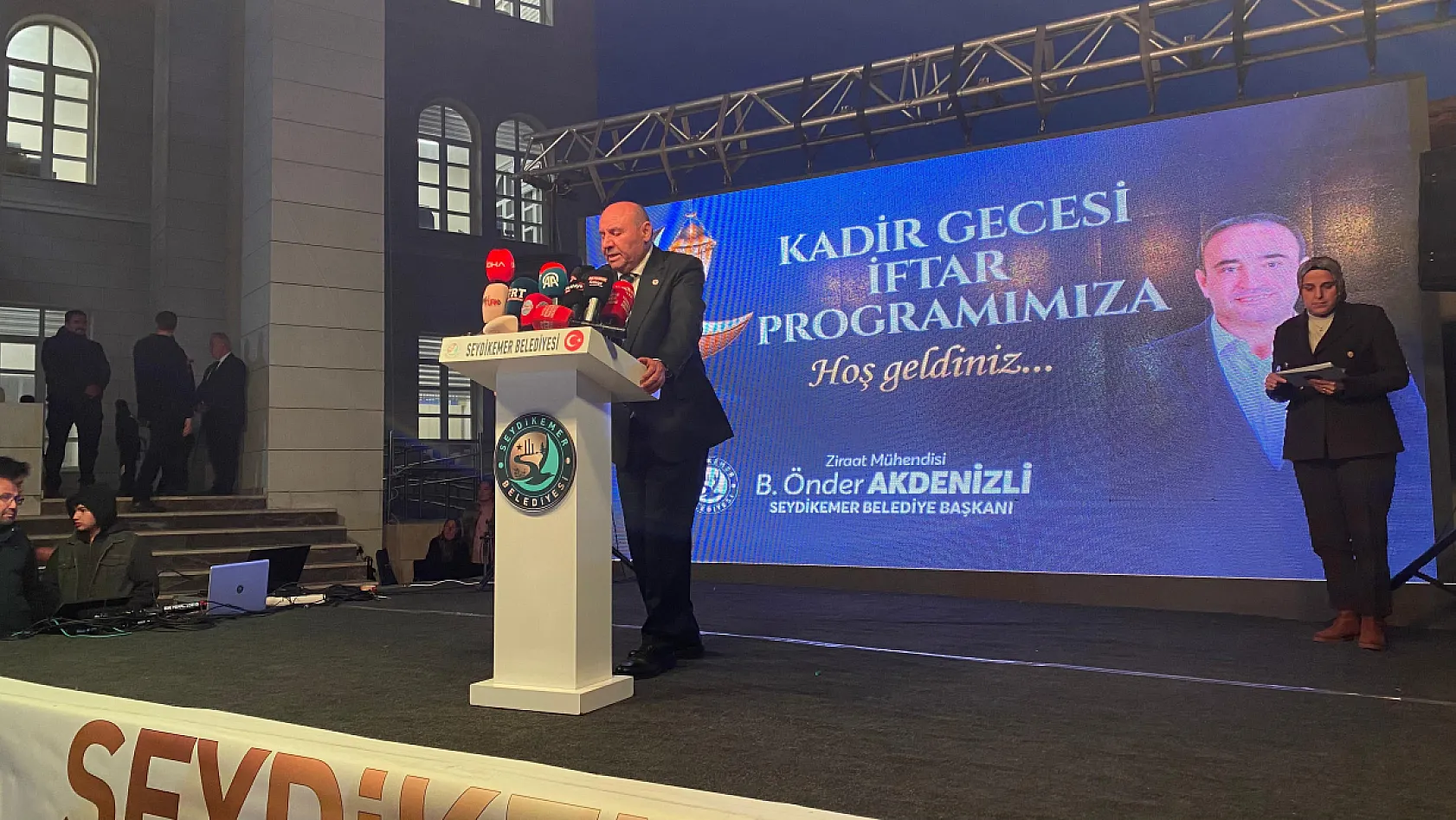 Seydikemer'de 5 Bin Kişilik İftar: Bakan Memişoğlu Sağlık Yatırımlarını Anlattı