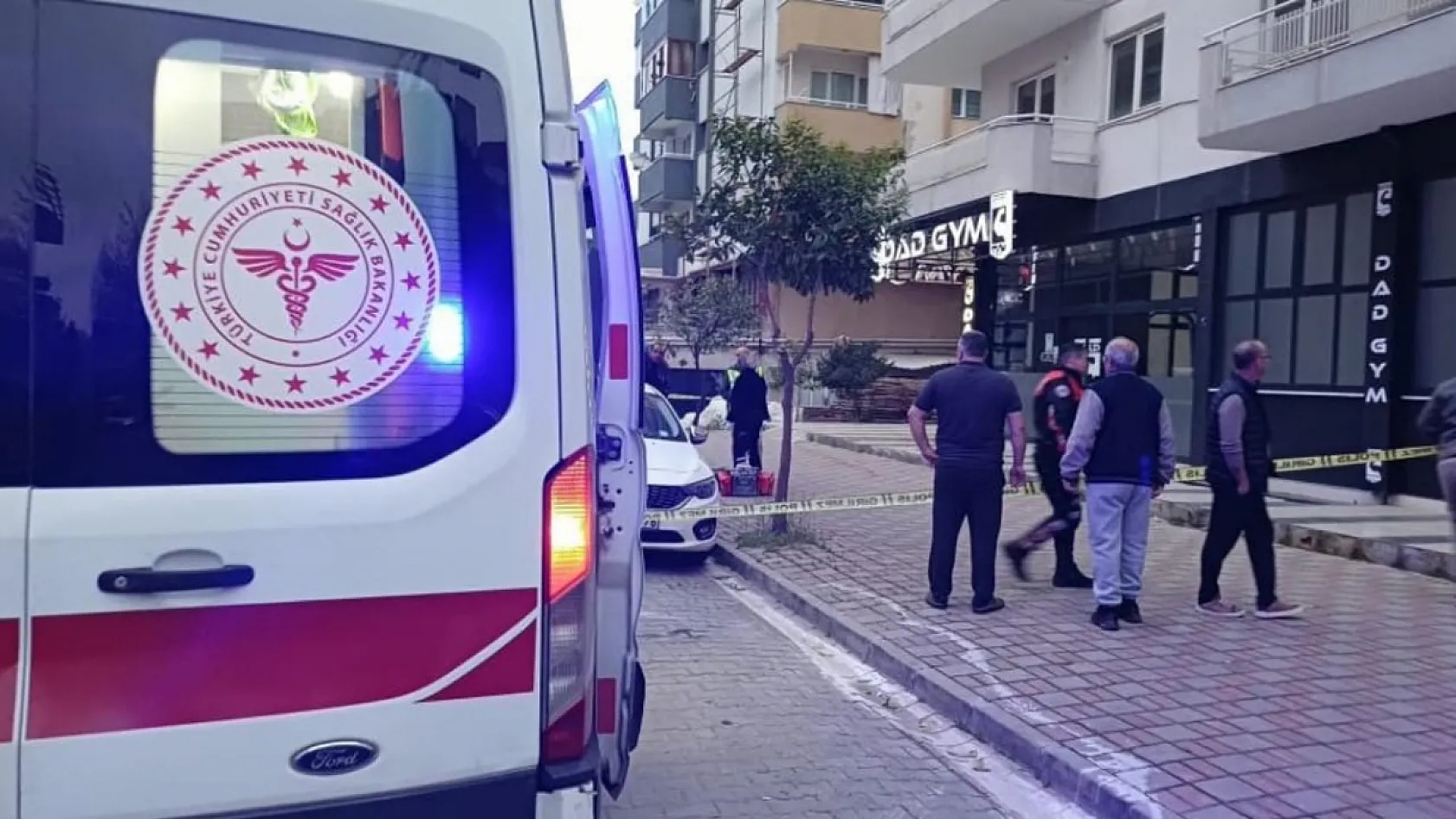 Aydın'da 4. kattan zemine düşen 16 yaşındaki genç hayatını kaybetti