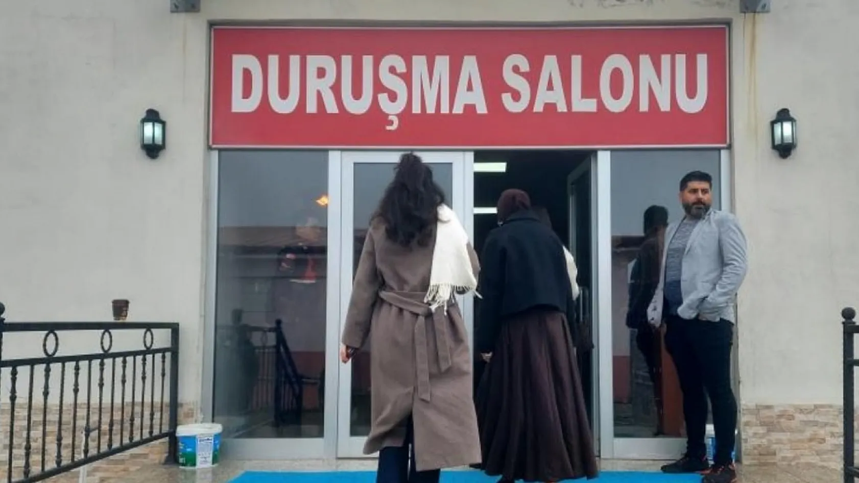 Kocaeli'ndeki yangın davasında annenin sözleriyle salon buz kesti