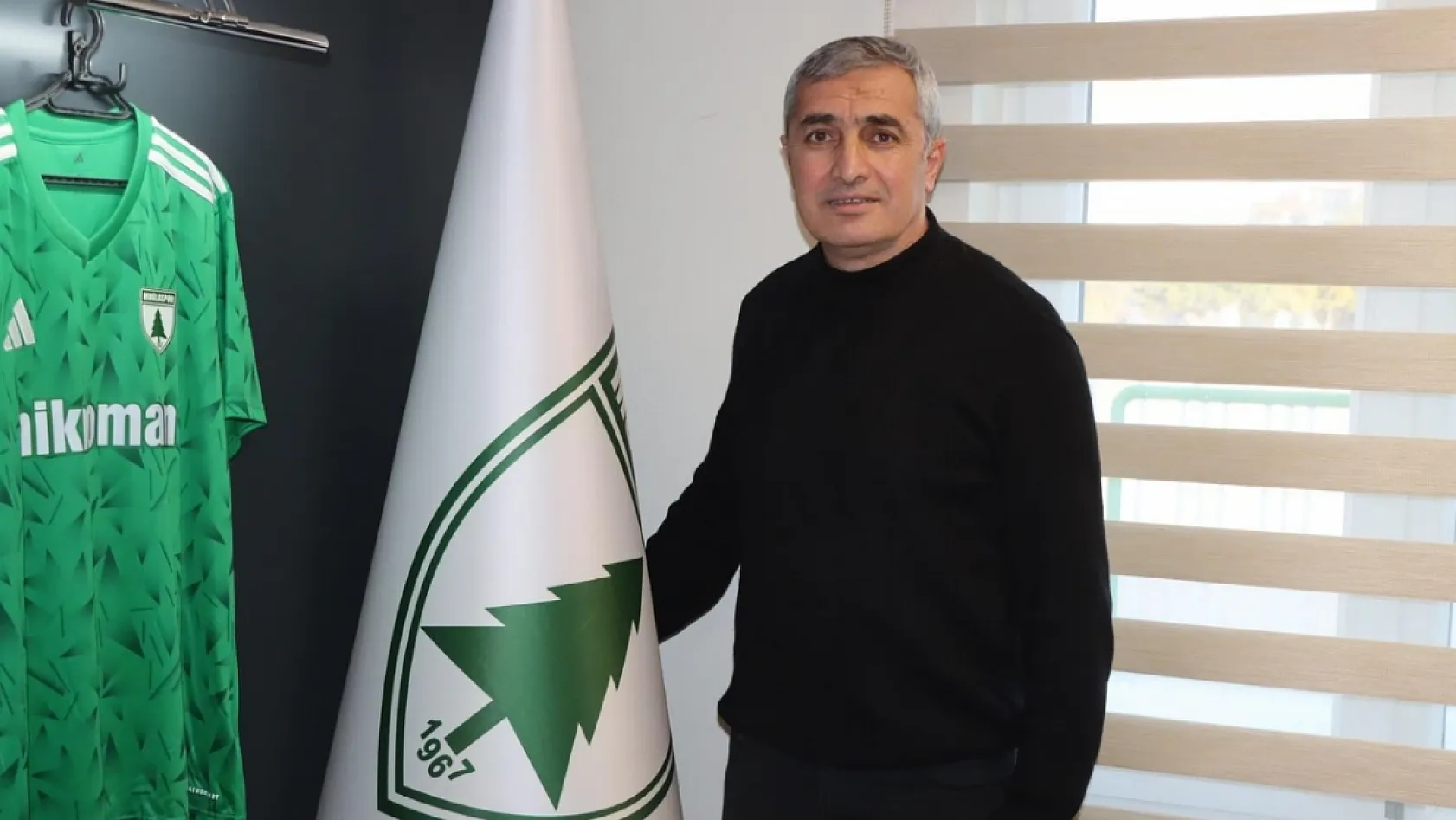 Muğlaspor'da teknik direktör Mustafa Sarıgül imzayı attı