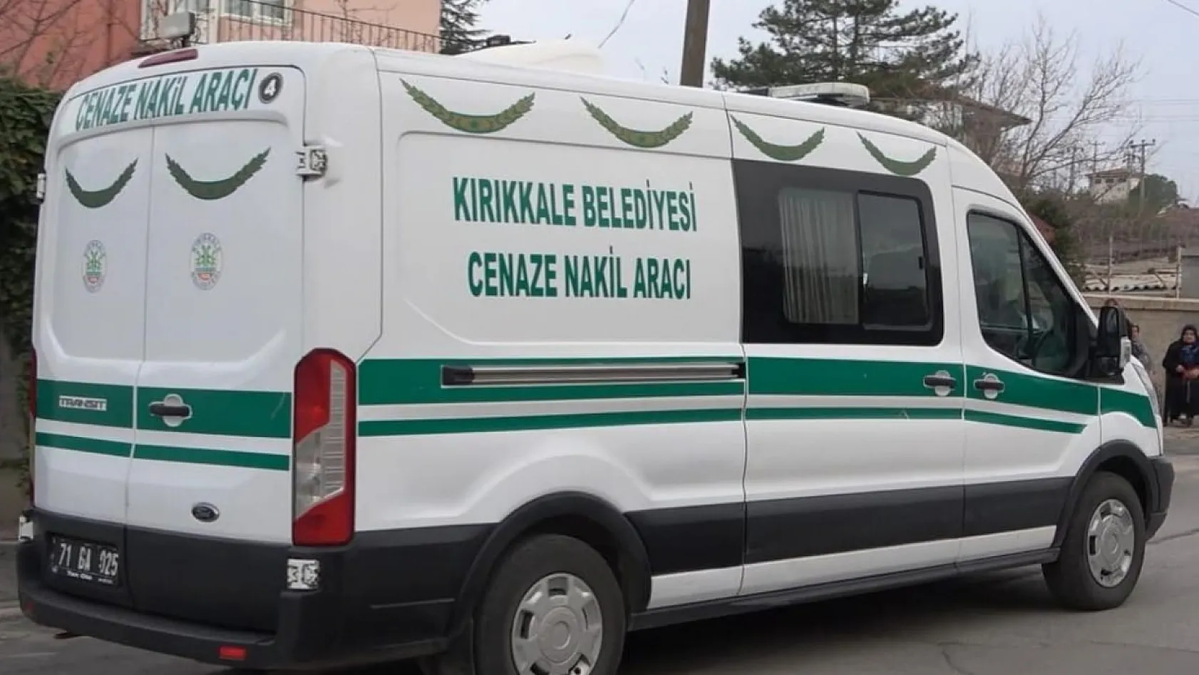 Kan donduran cinayet: İki kardeş bir oldu, babalarını bıçak ve baltayla öldürdü
