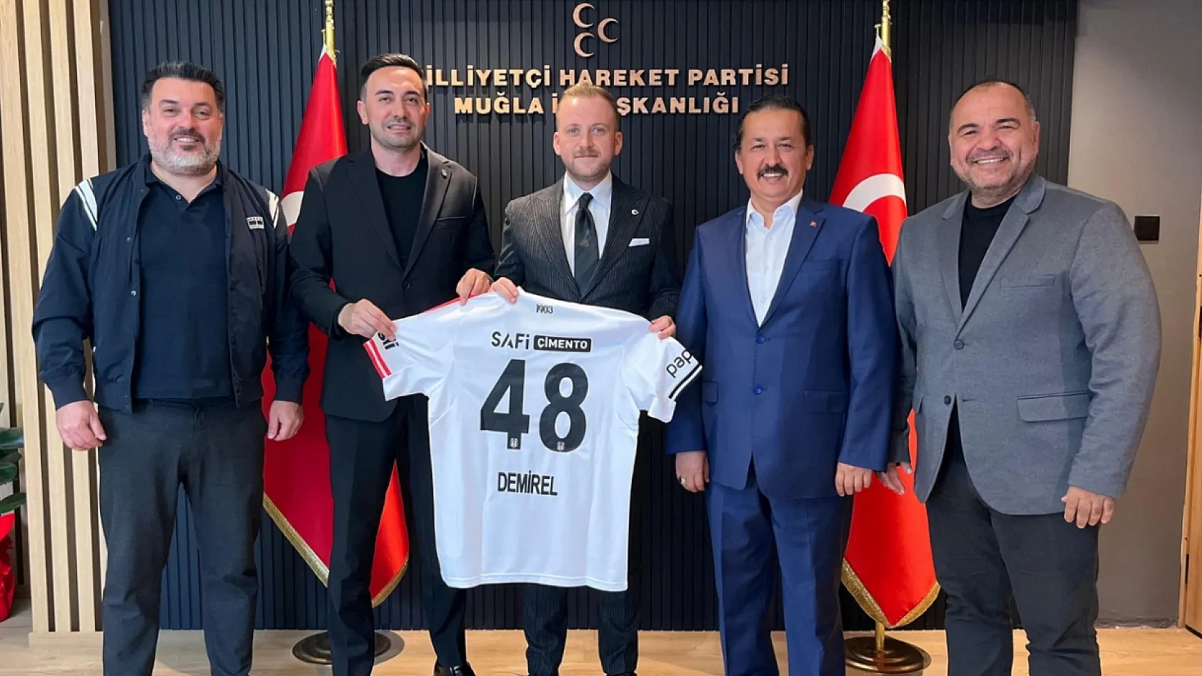 Fethiye Beşiktaş Taraftarlar Derneği'nden MHP Muğla İl Başkanlığı'na Ziyaret