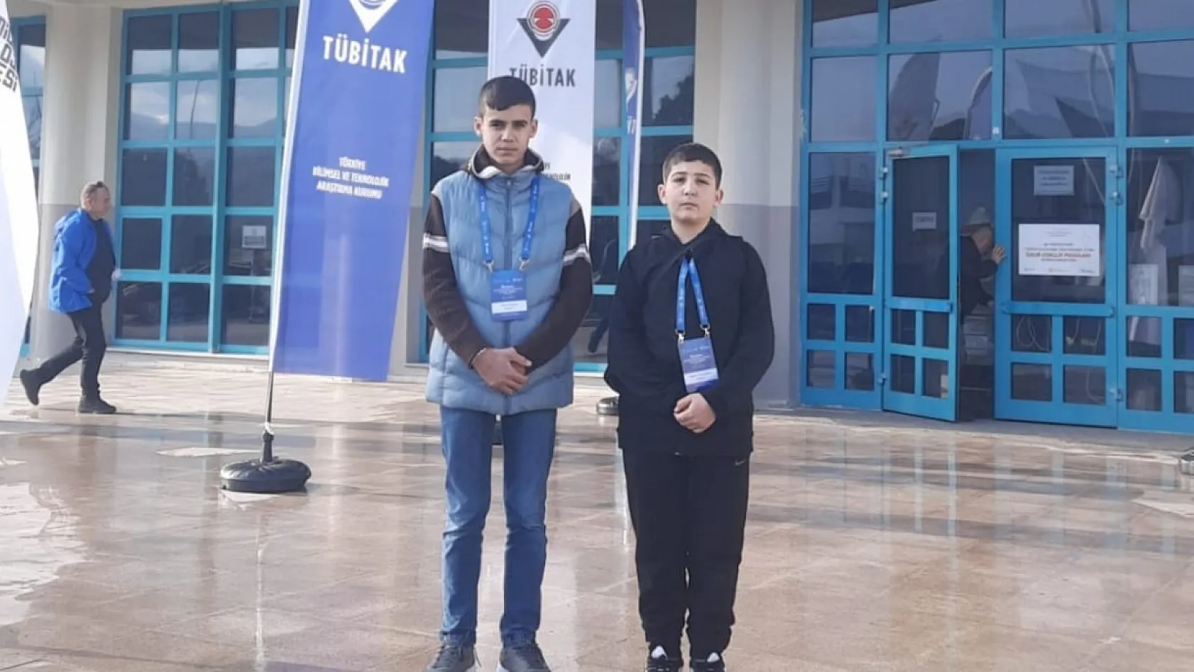 Seydikemerli öğrenciler TÜBİTAK'ta bölge birincisi oldu