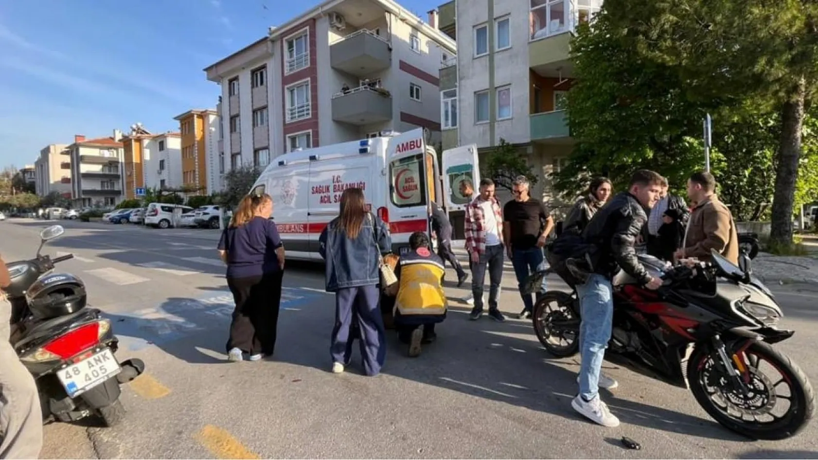 Menteşe'de araçlar birbirine girdi: 2 yaralı