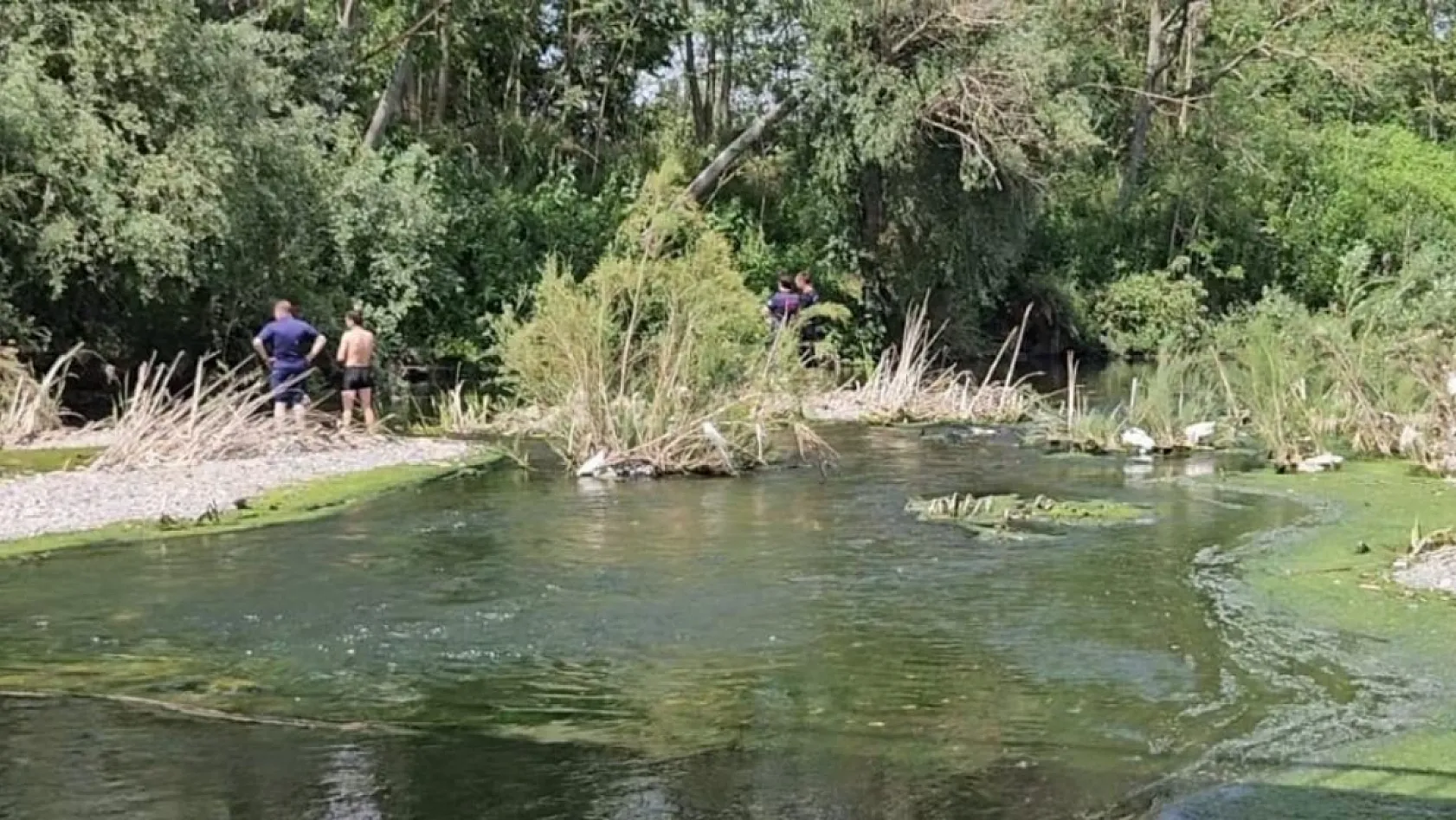 14 yaşındaki çocuk serinlemek için girdiği çayda boğuldu
