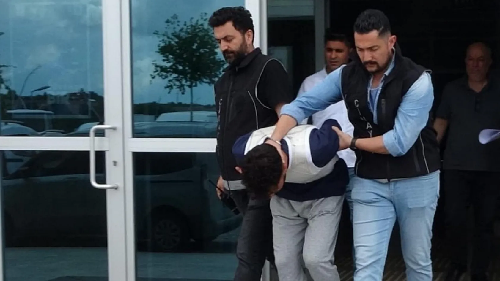 Uşak'ta tarım arazisindeki cinayet çözüldü: Şüpheli tutuklandı