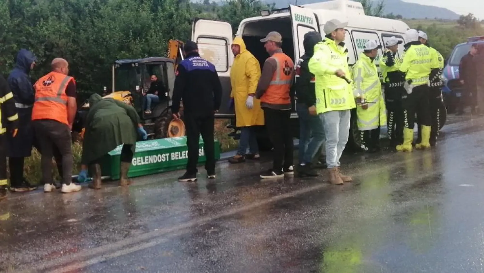 Isparta'da 5 kişinin hayatını kaybettiği feci kazada sürücü tutuklanarak cezaevine gönderildi
