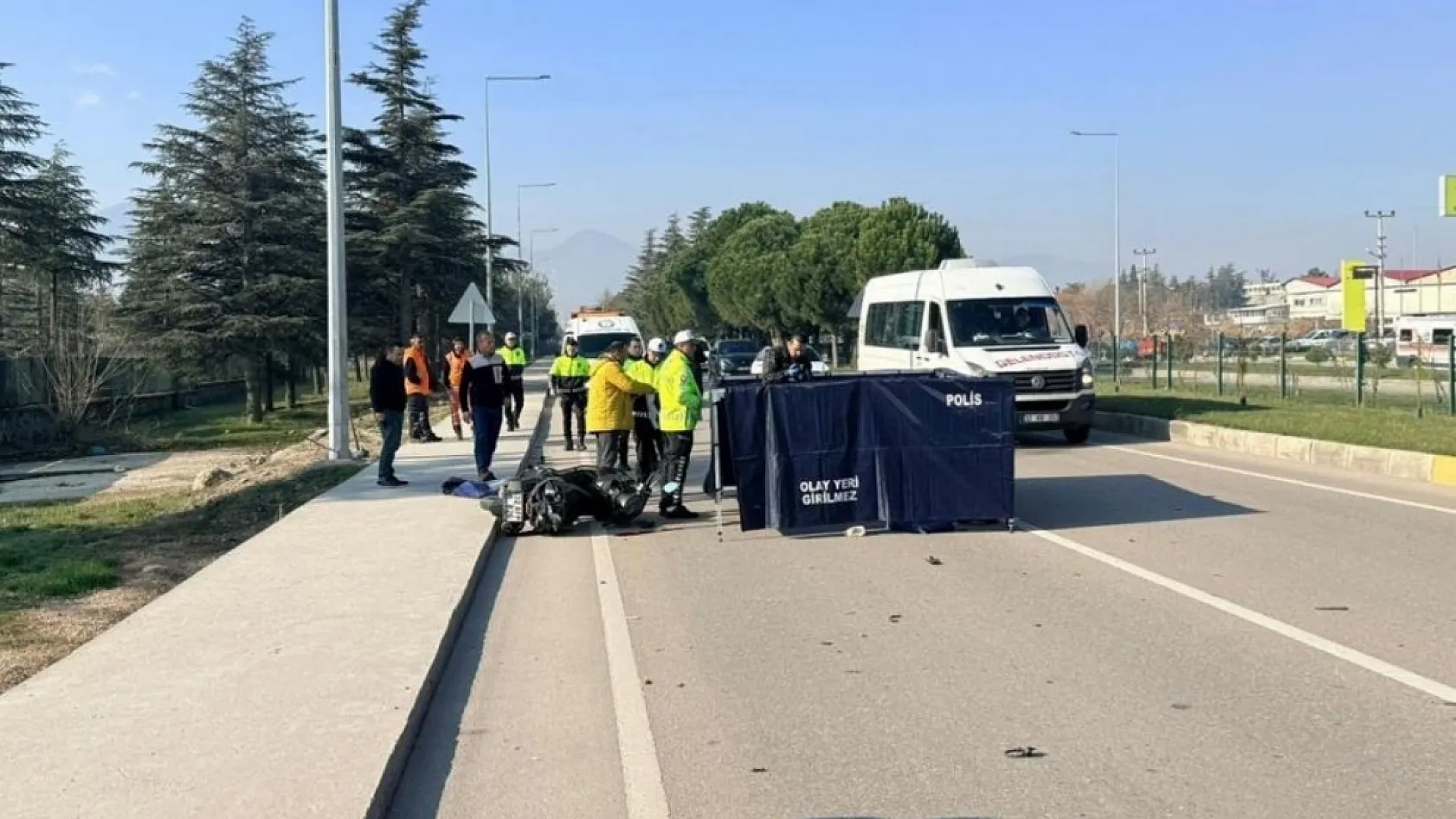 Isparta'da otomobille çarpışan motosiklet sürücüsü hayatını kaybetti