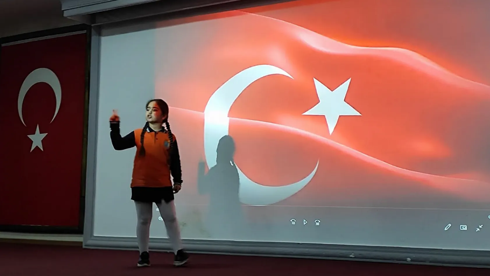 İstiklâl Marşı'nı güzel okuma yarışması birincileri belli oldu