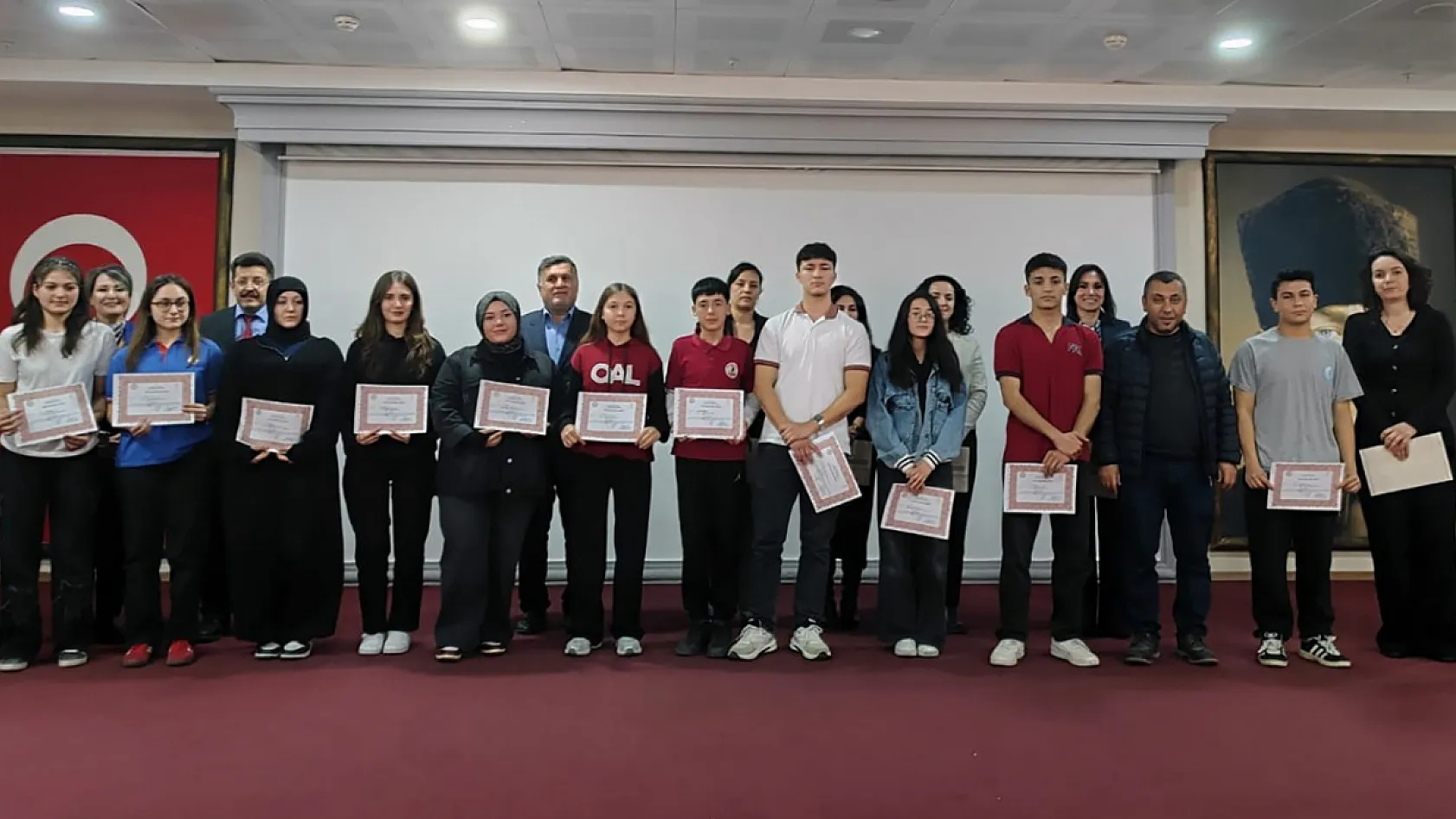 İstiklâl Marşı'nı güzel okuma yarışması birincileri belli oldu