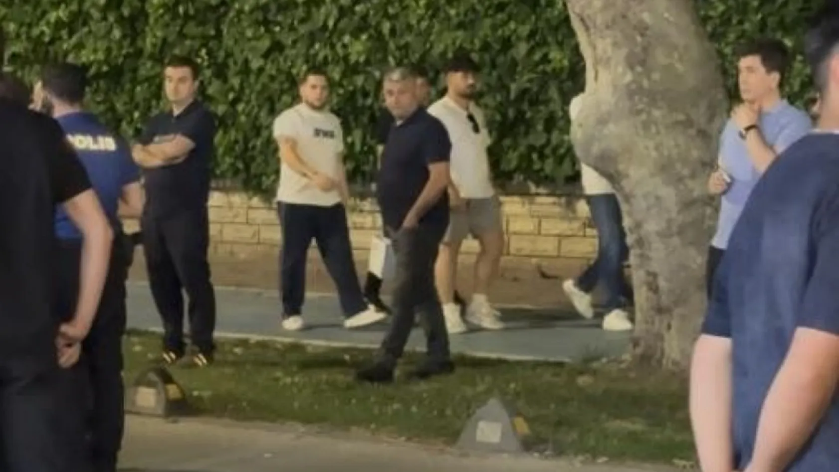 Kahreden kaza: Minibüsün çarptığı 16 yaşındaki çocuk hayatını kaybetti