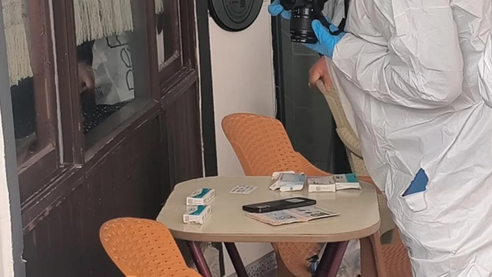 Antalya'da Pansiyonda Kalan Kişi Ölü Bulundu