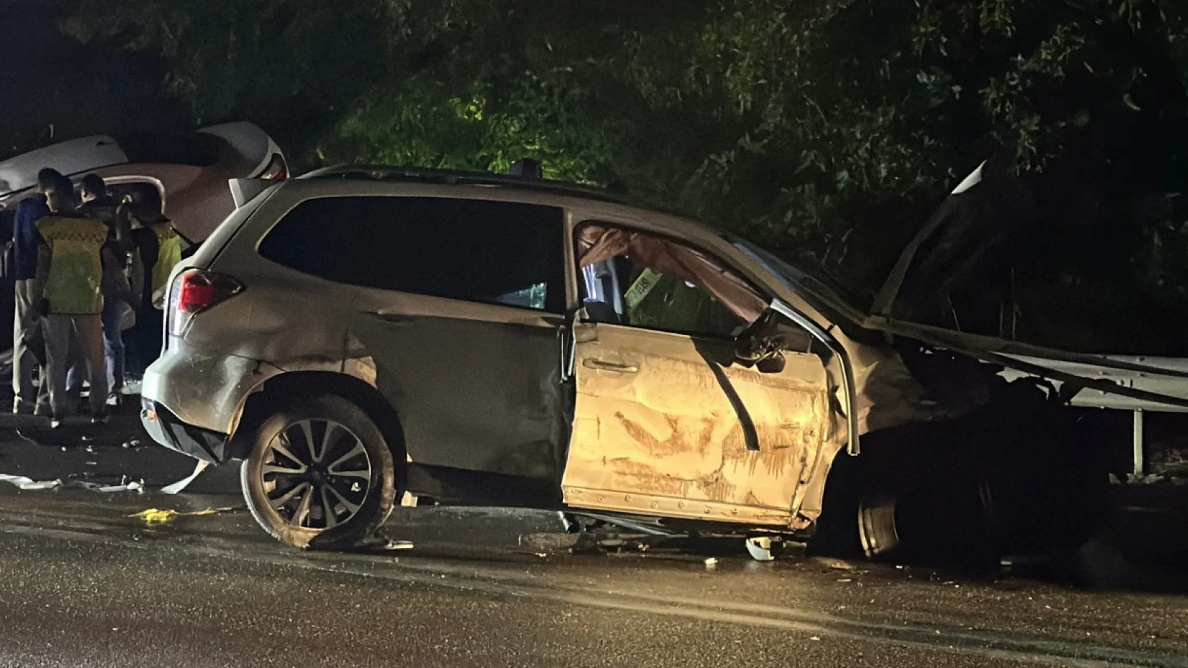 Isparta-Antalya Karayolu'nda Zincirleme Kaza: 4 Ölü, 11 Yaralı