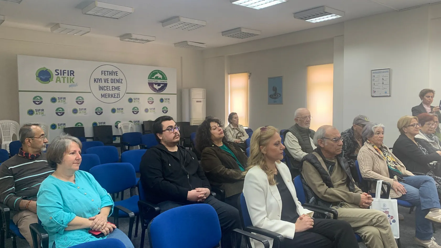 Fethiye Kardelen Sanat Derneği'nden 'Cumhuriyet, Kültür ve Atatürk' söyleşisi