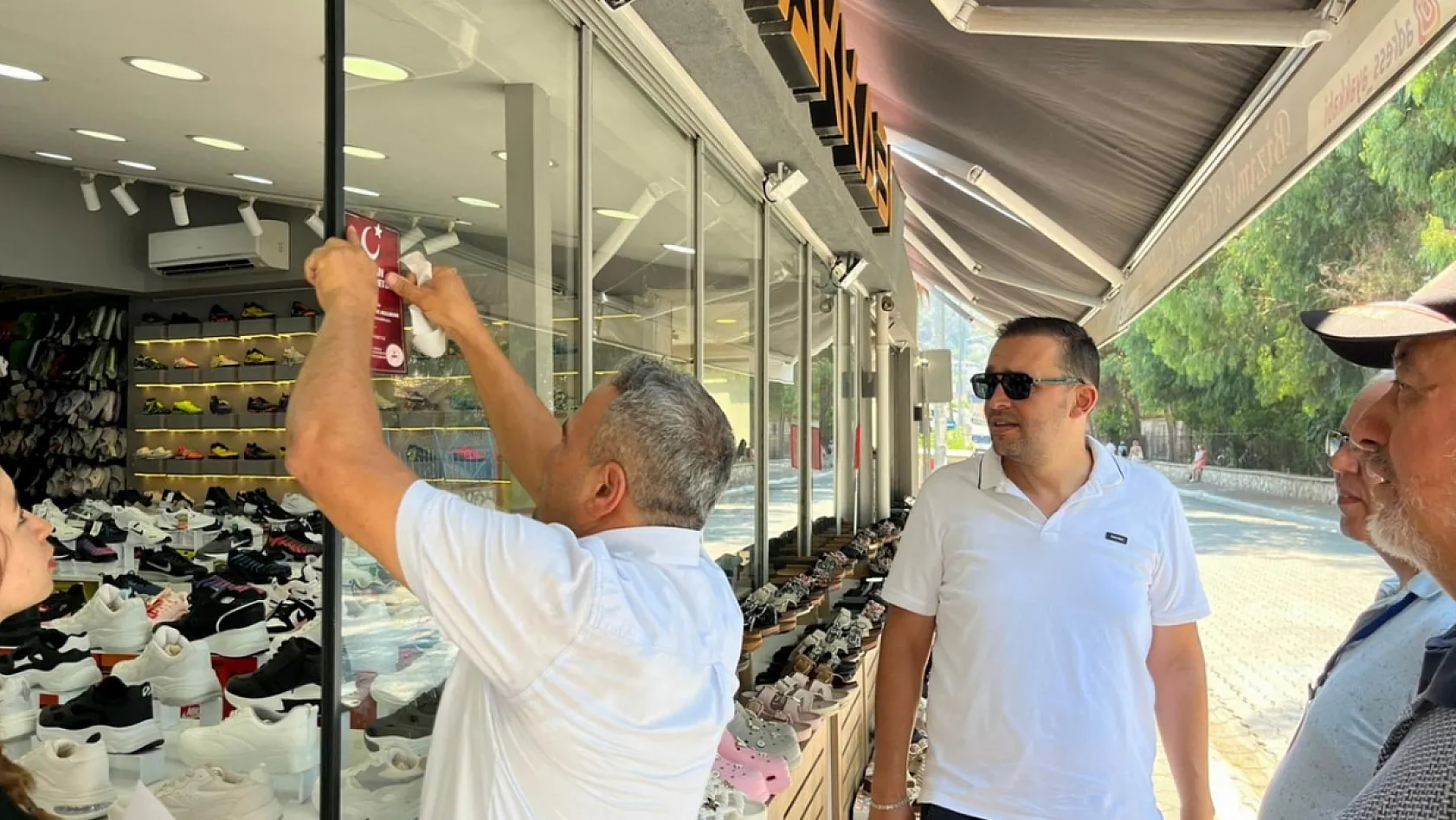 Kaymakam Fatih Akkaya'nın Başlattığı 'Vatan Size Minnettar' Projesi Büyüyor