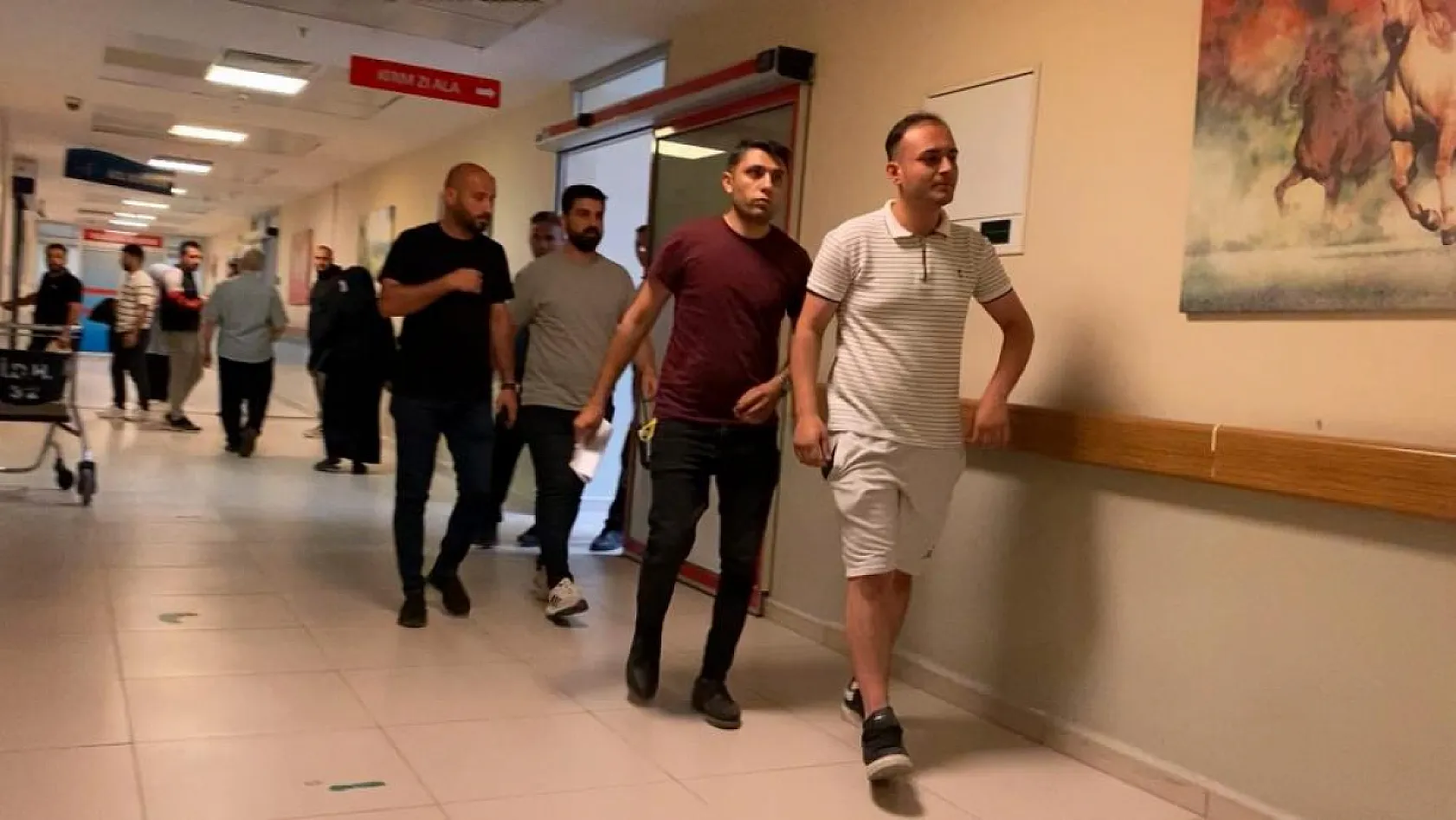 Kaza yapan alkollü sürücü, olay yerinden kaçtı: 17 yaşındaki genç ağır yaralandı