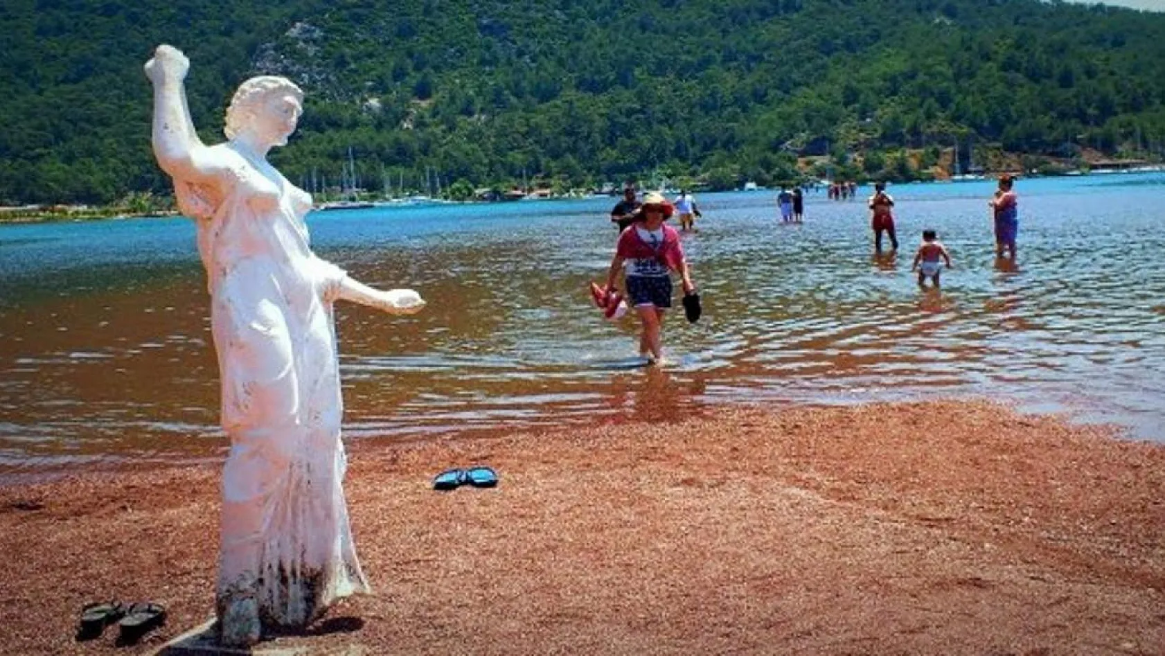 Marmaris Kız Kumu Plajı: Güzelliği ve Efsanesi