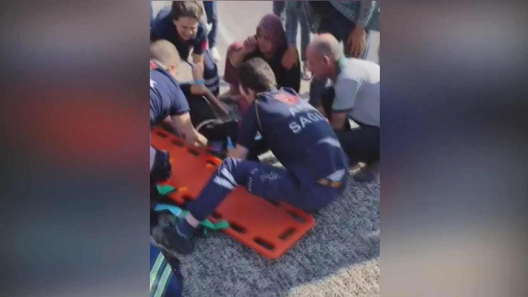 Okul Servisinden İndi, Karşıya Geçerken Canından Oldu