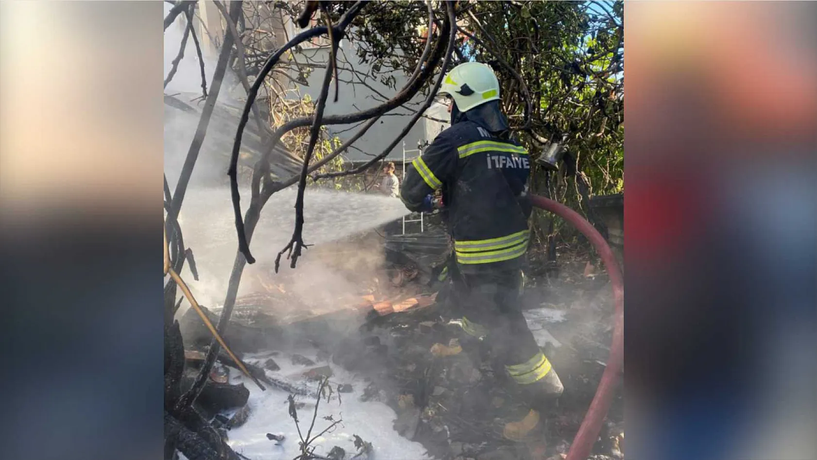 Muğla'da yaşlı adamın evi tamamen yandı