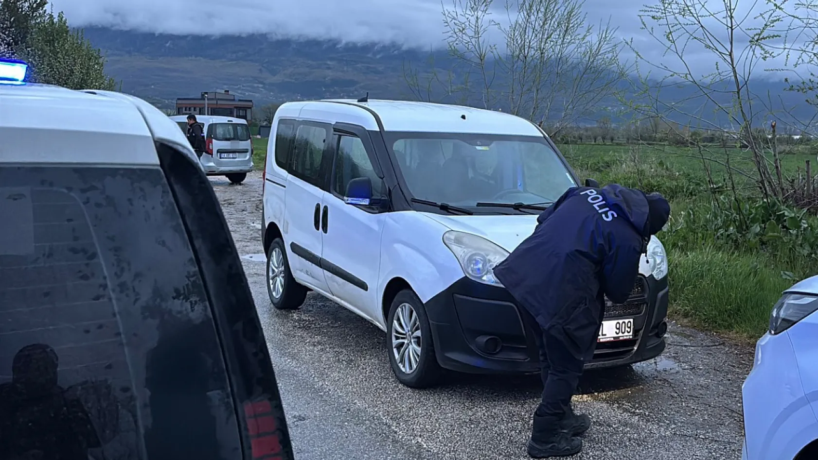 Konuşmaya çağrılan gençlere silahlı saldırı: 1'i ağır 2 yaralı