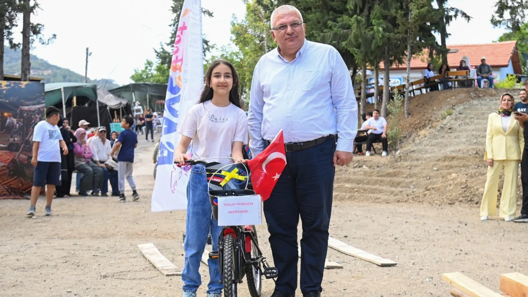 Köy Survivor'da 5 yıldızlı tatil için kıyasıya yarıştılar