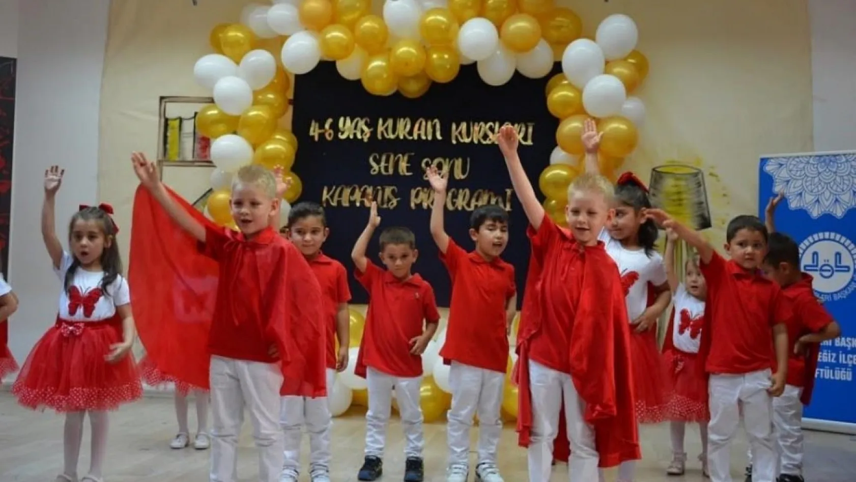 Köyceğiz'de Kur'an kurslarının minik öğrencileri duygulandırdı